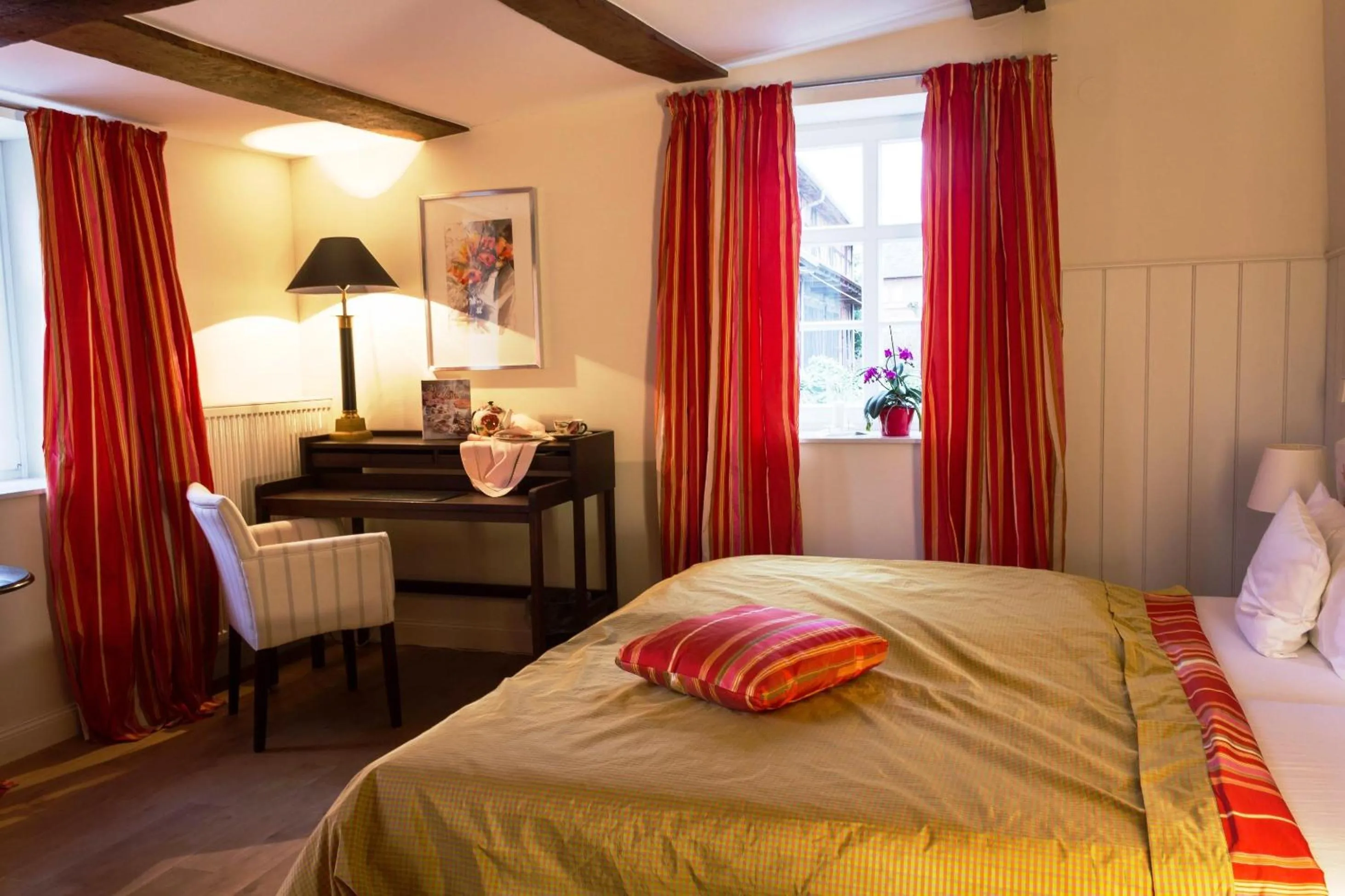 Photo of the whole room in Romantik Hotel Zum Rosenhof