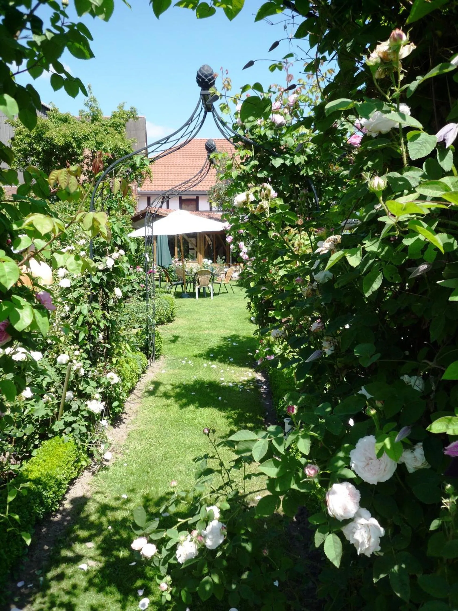 Garden in Romantik Hotel Zum Rosenhof