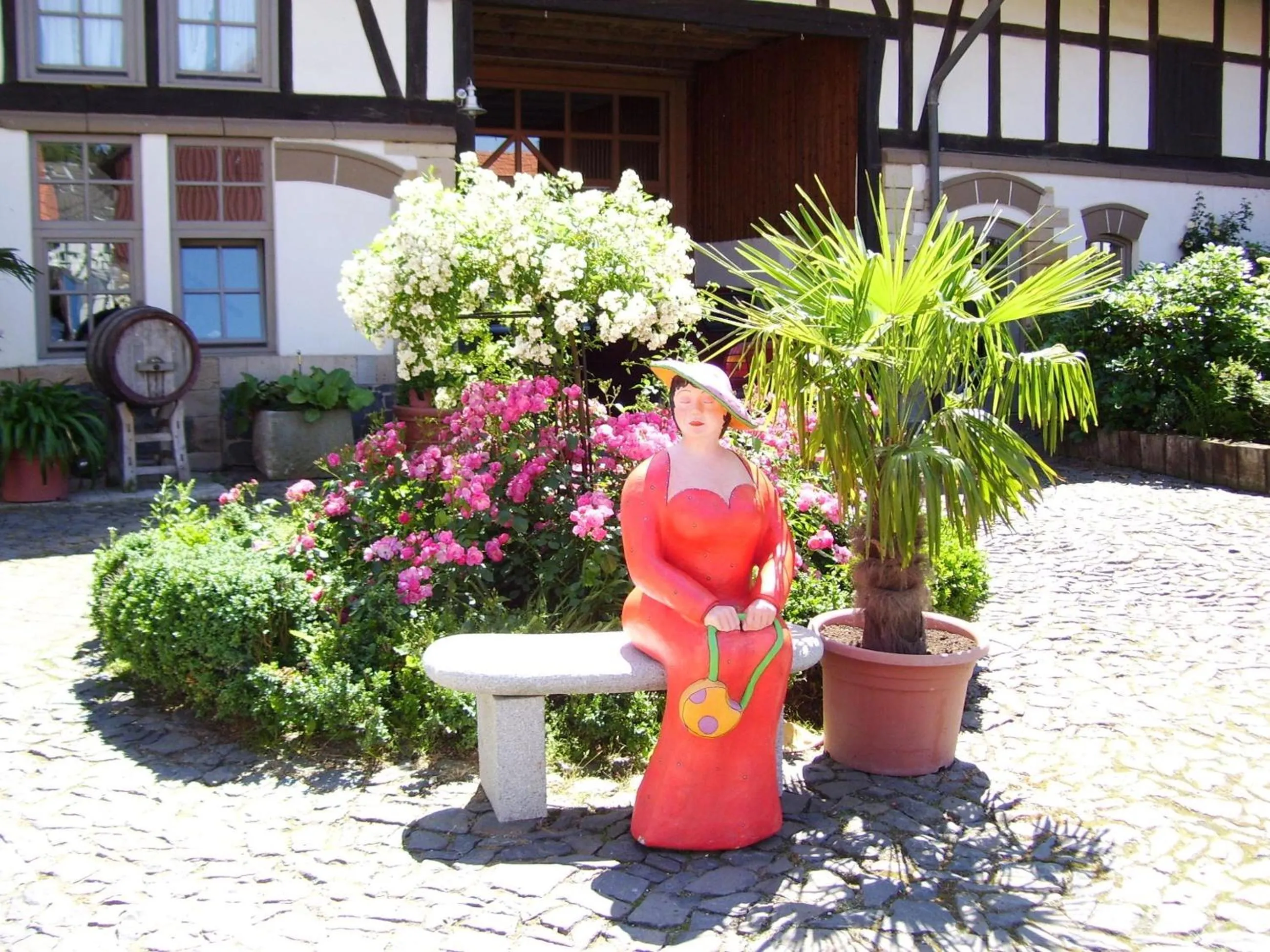 Garden in Romantik Hotel Zum Rosenhof