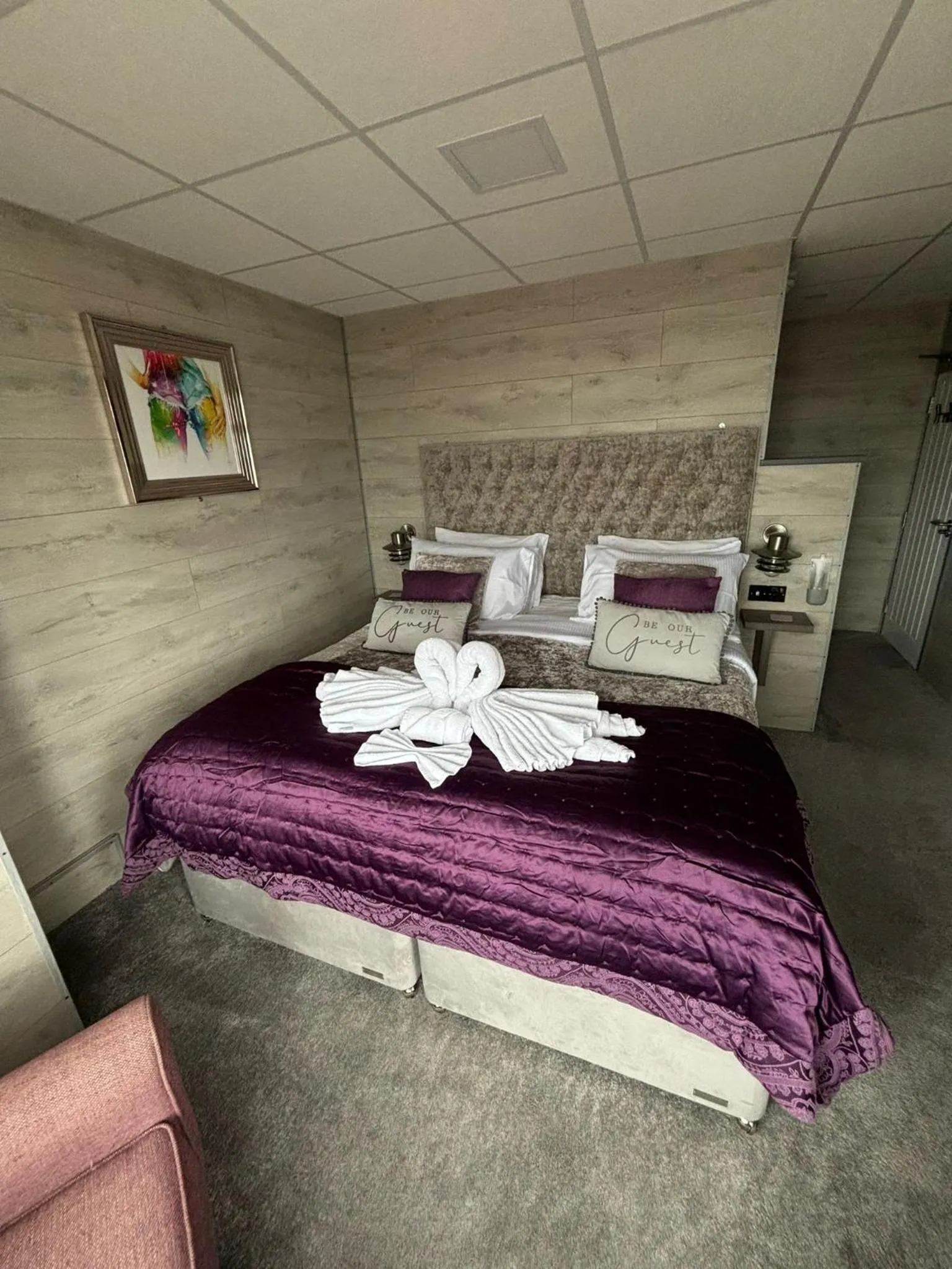 Bed in Kings Boutique Hotel