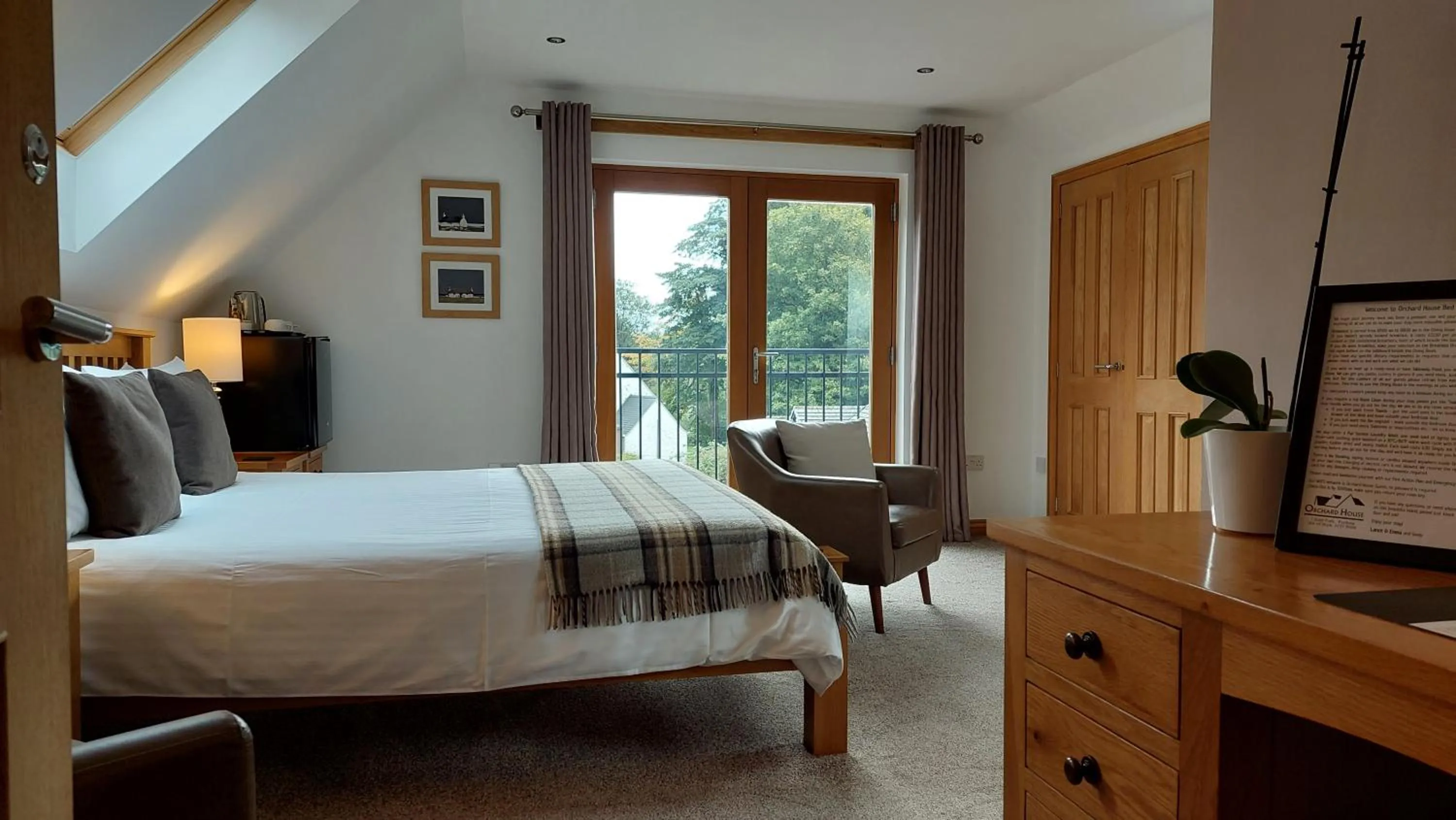 Bed in Orchard House Bed and Breakfast