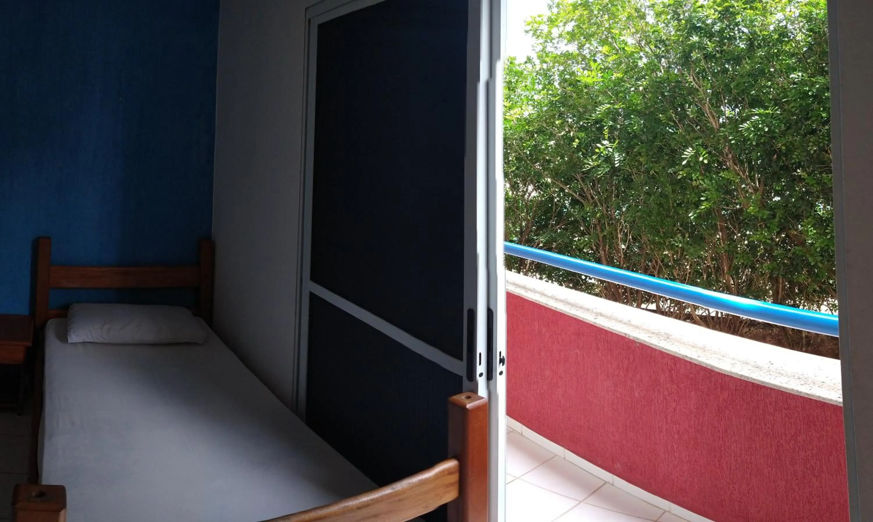 Garden view, Bed in HOTEL CLUBE AZUL DO MAR