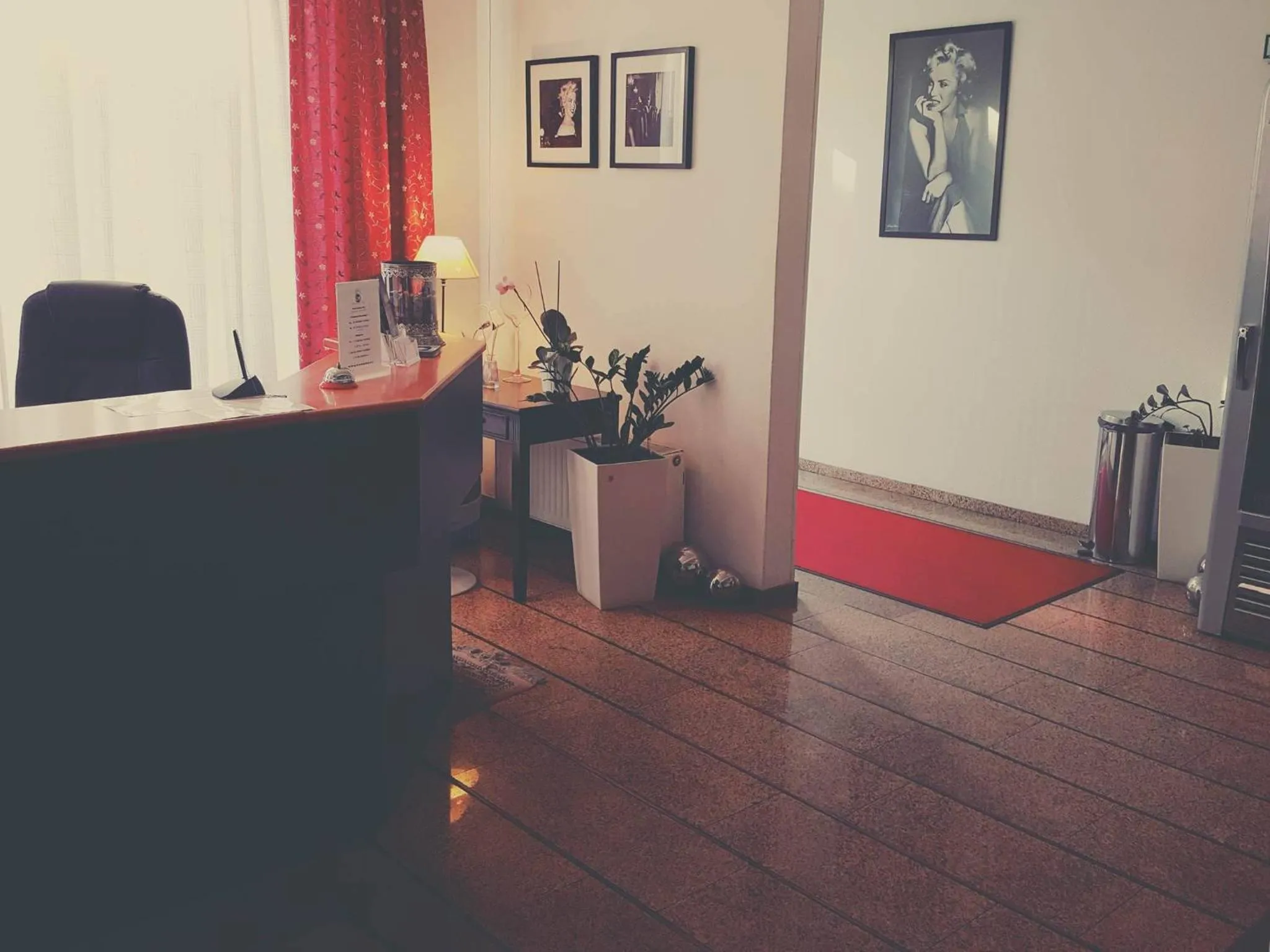 Lobby or reception in Hotel Kölner Hof