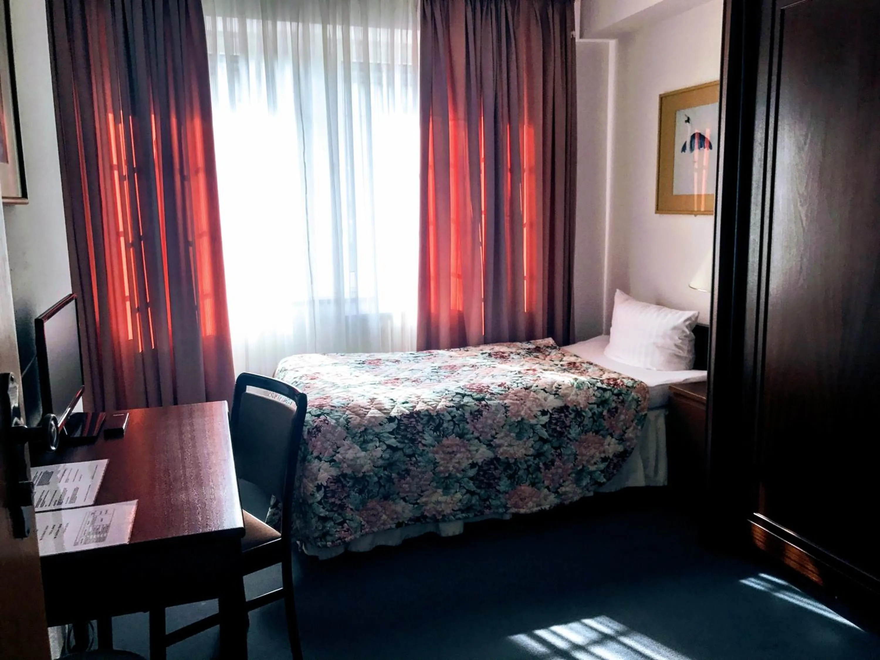 Decorative detail, Bed in Hotel Kölner Hof