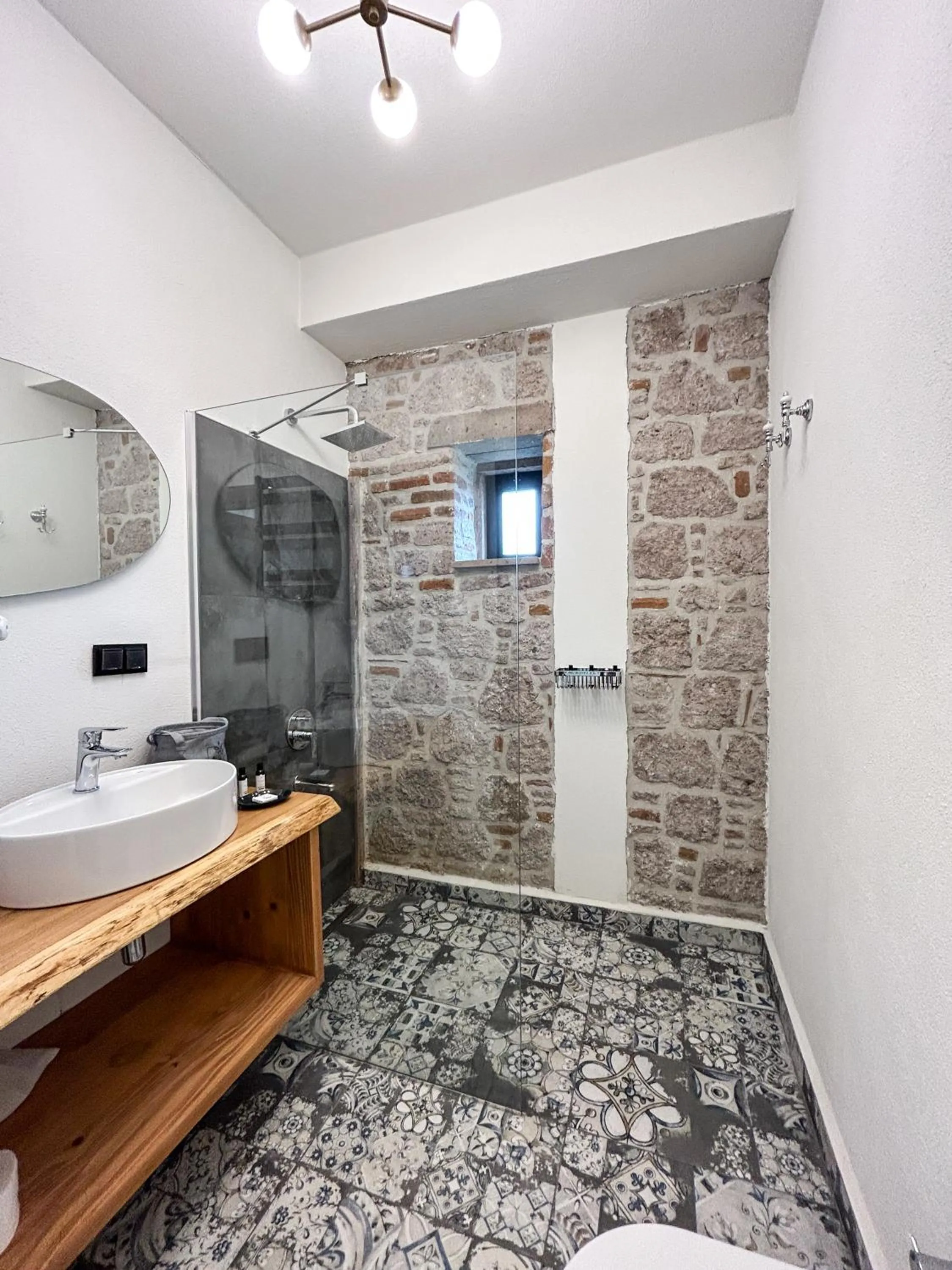 Shower in Marlo Ayvalık 12 Plus Adult Only