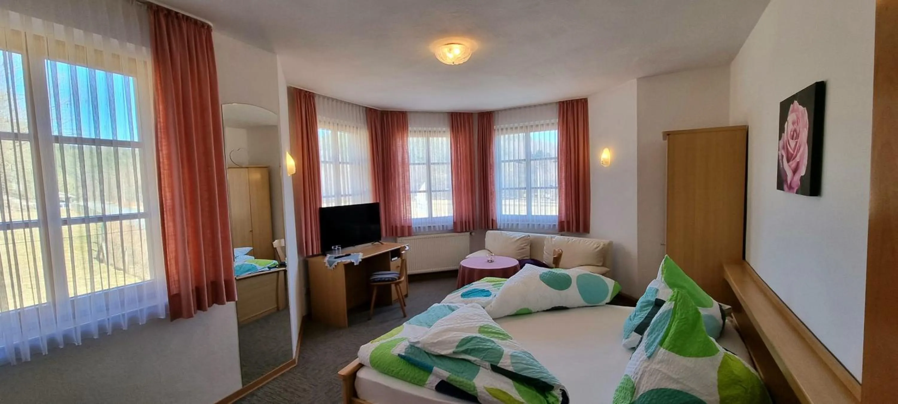 Photo of the whole room, Bed in Gasthof Landhaus Adorf