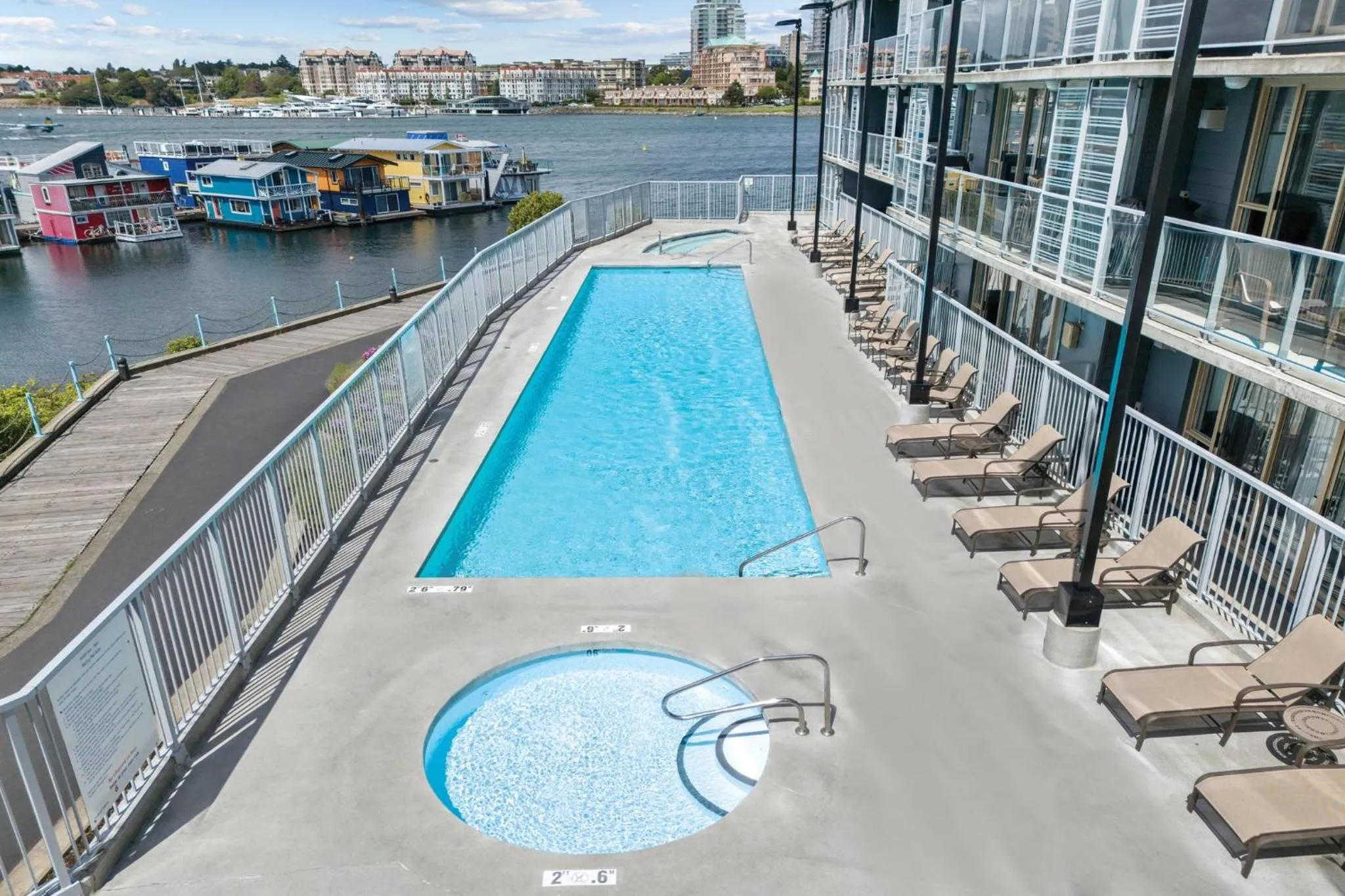 Swimming pool in WorldMark Victoria