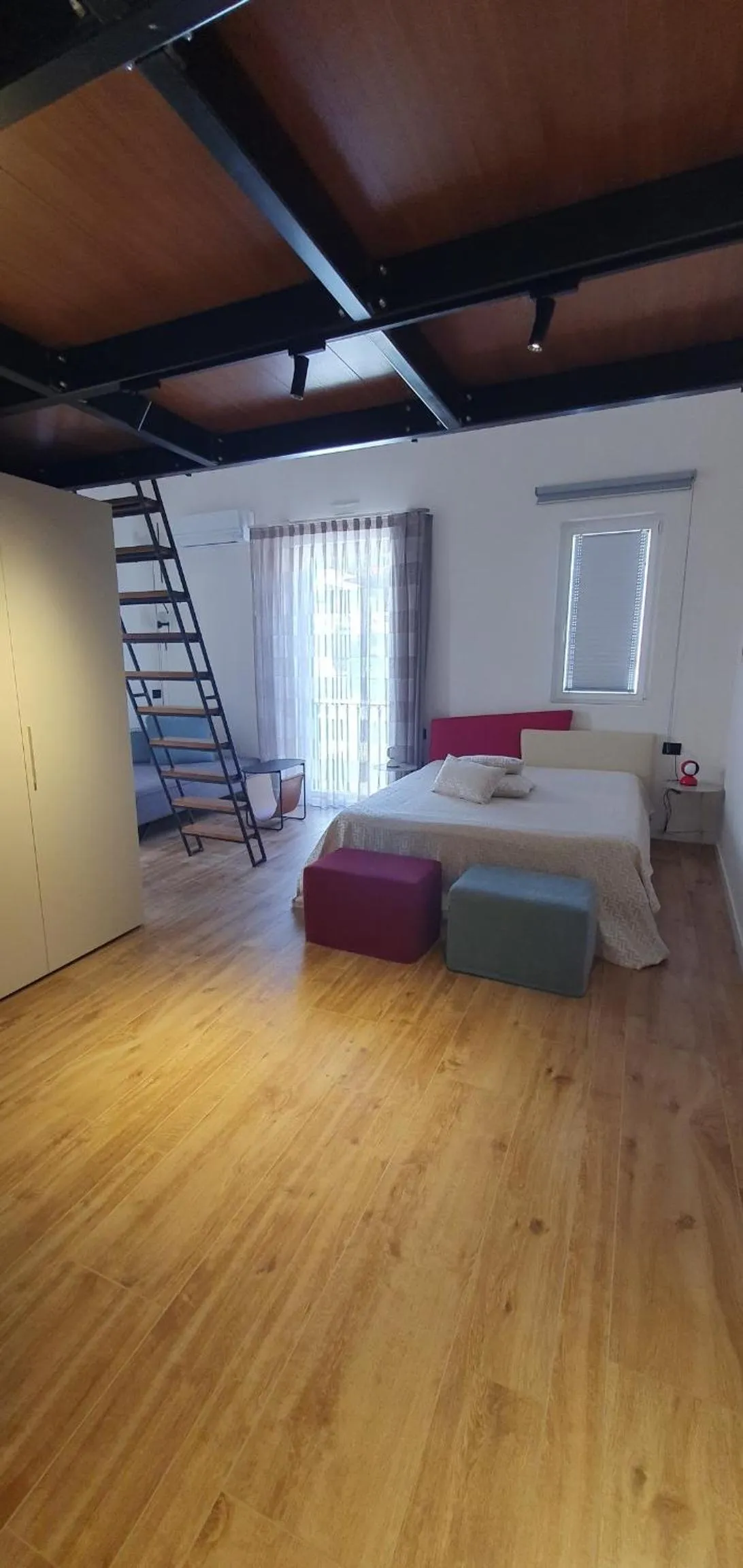 Bed in MY HOUSE LUXURY HOME