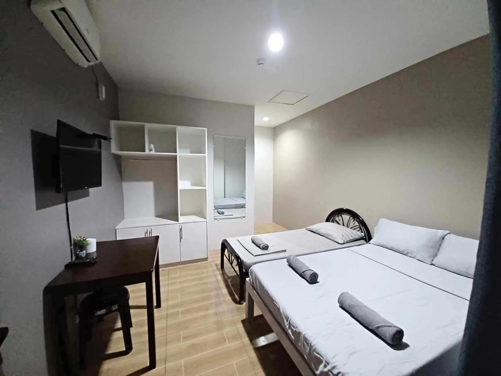 Bedroom, Bed in 2020 Travelers Inn