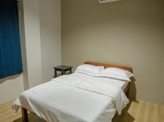 Bedroom, Bed in 2020 Travelers Inn