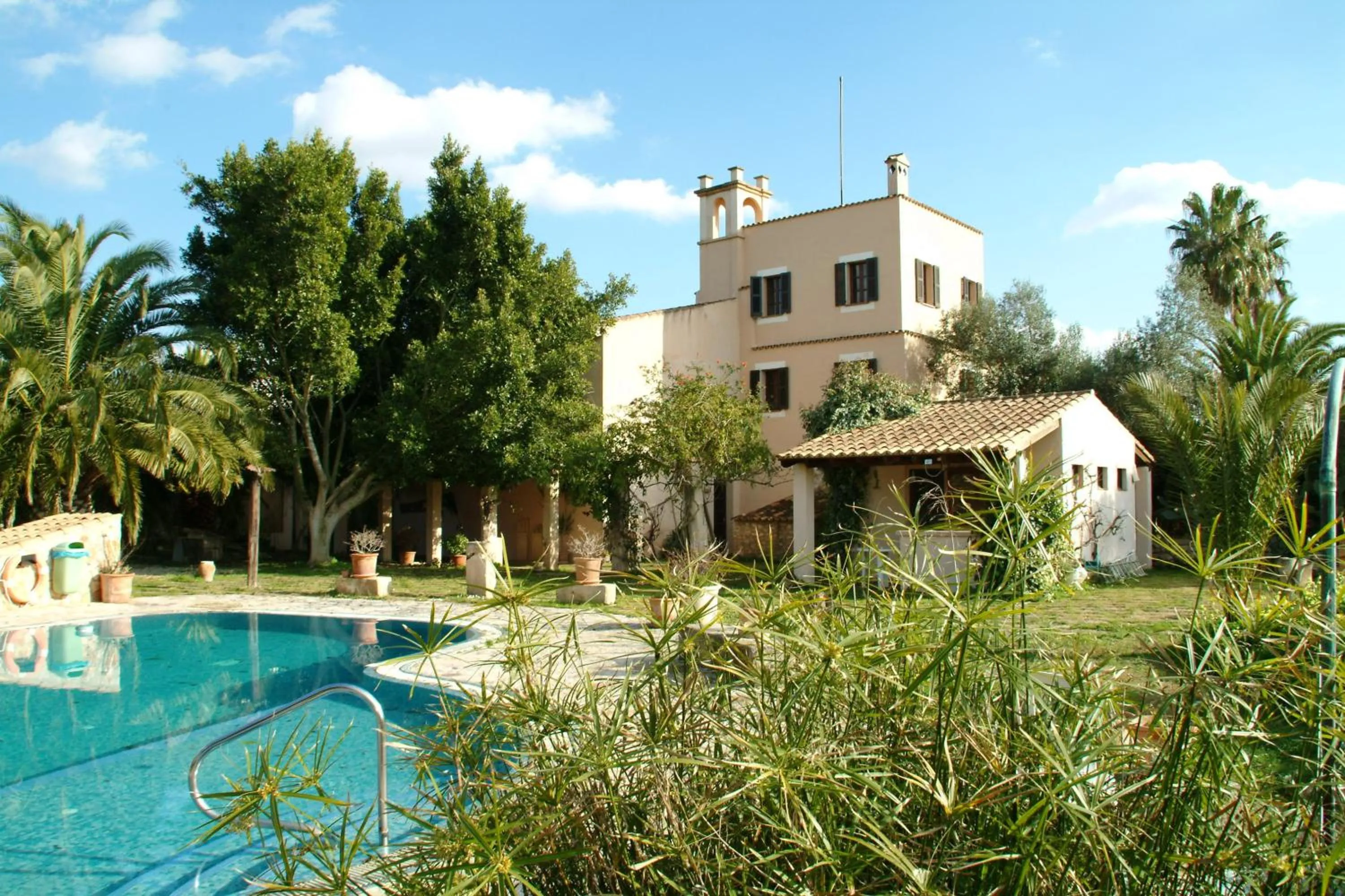 Property building in Son Baulo