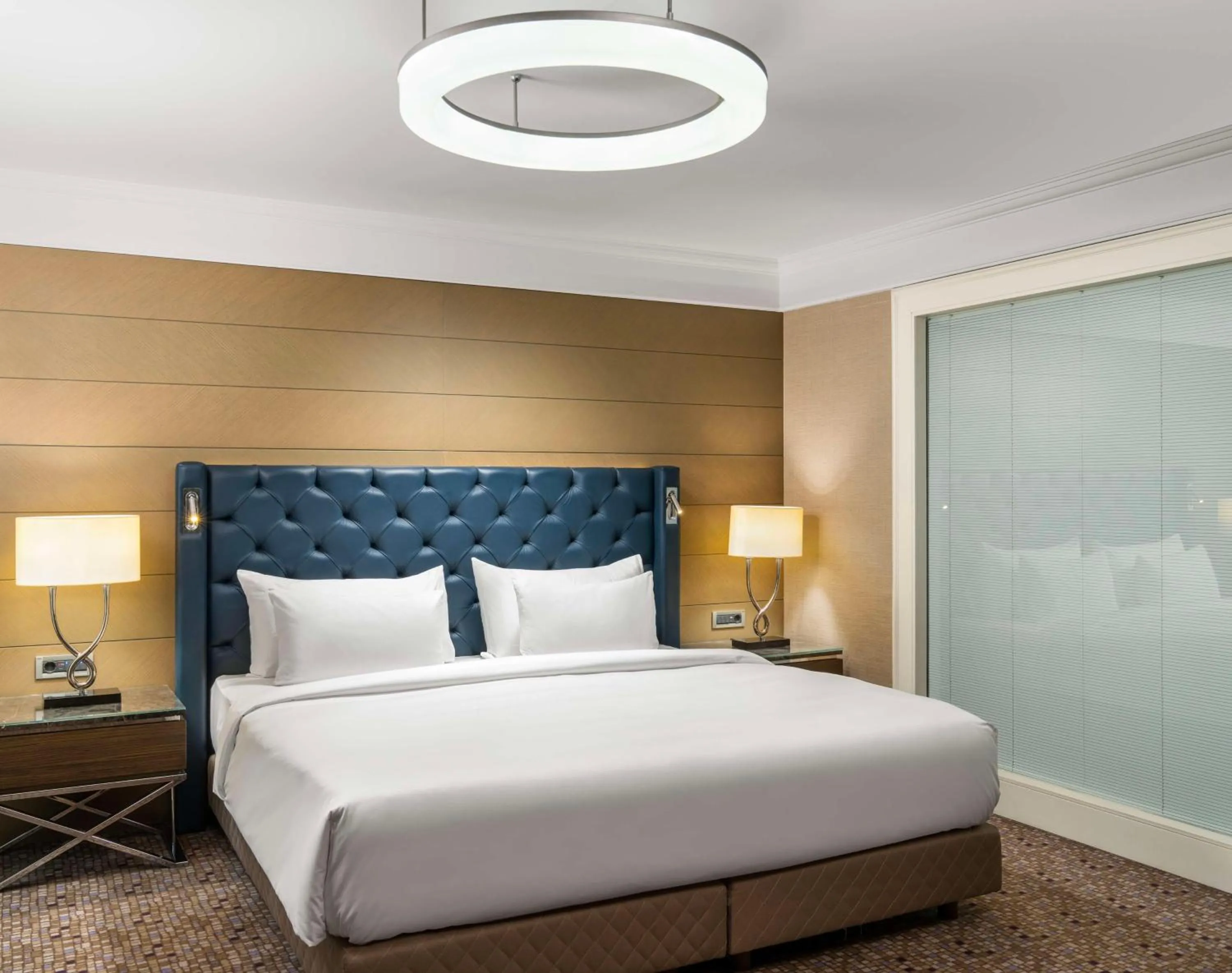 Bedroom, Bed in Radisson Blu Hotel, Istanbul Sisli