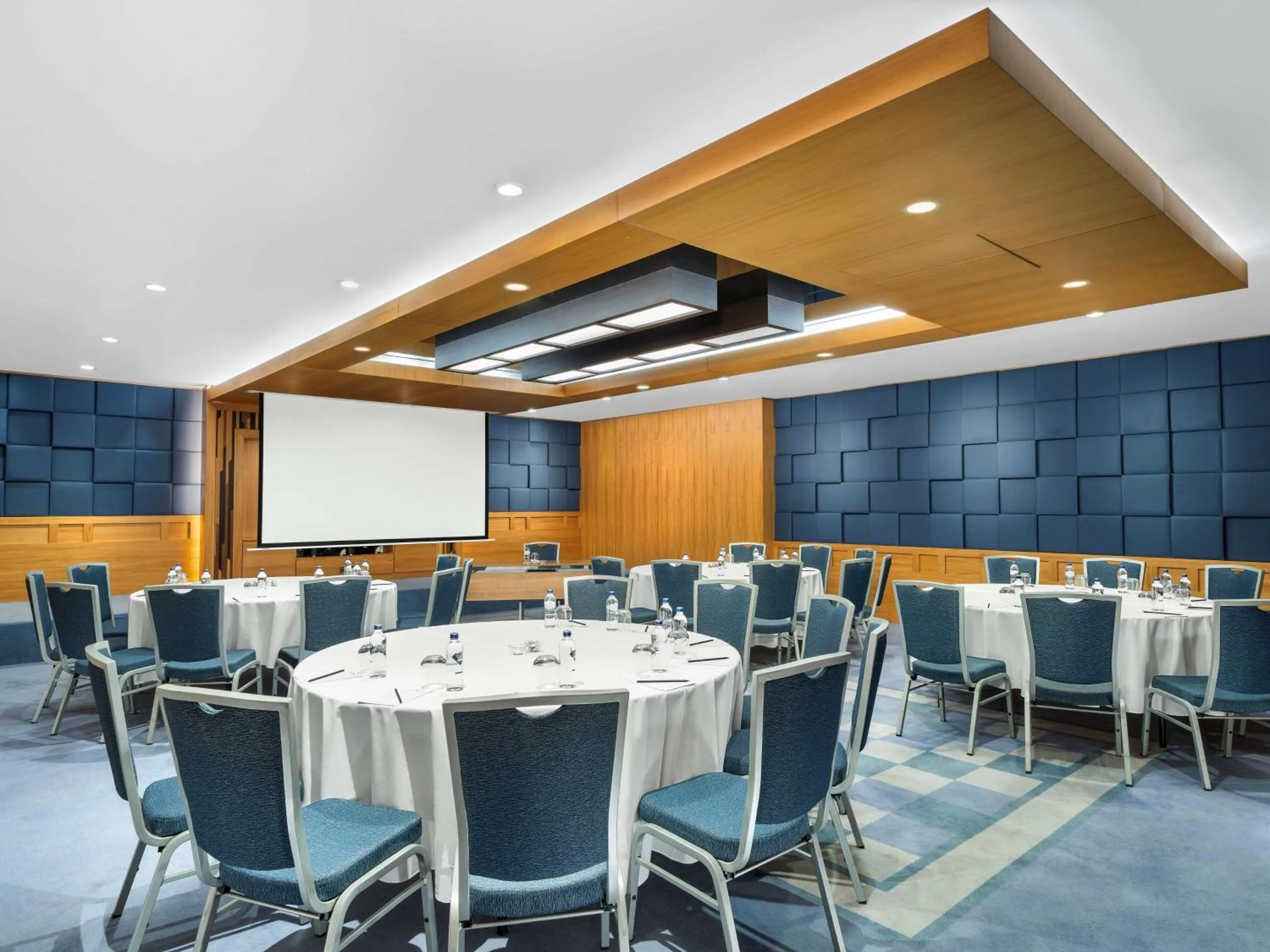 Meeting/conference room in Radisson Blu Hotel, Istanbul Sisli