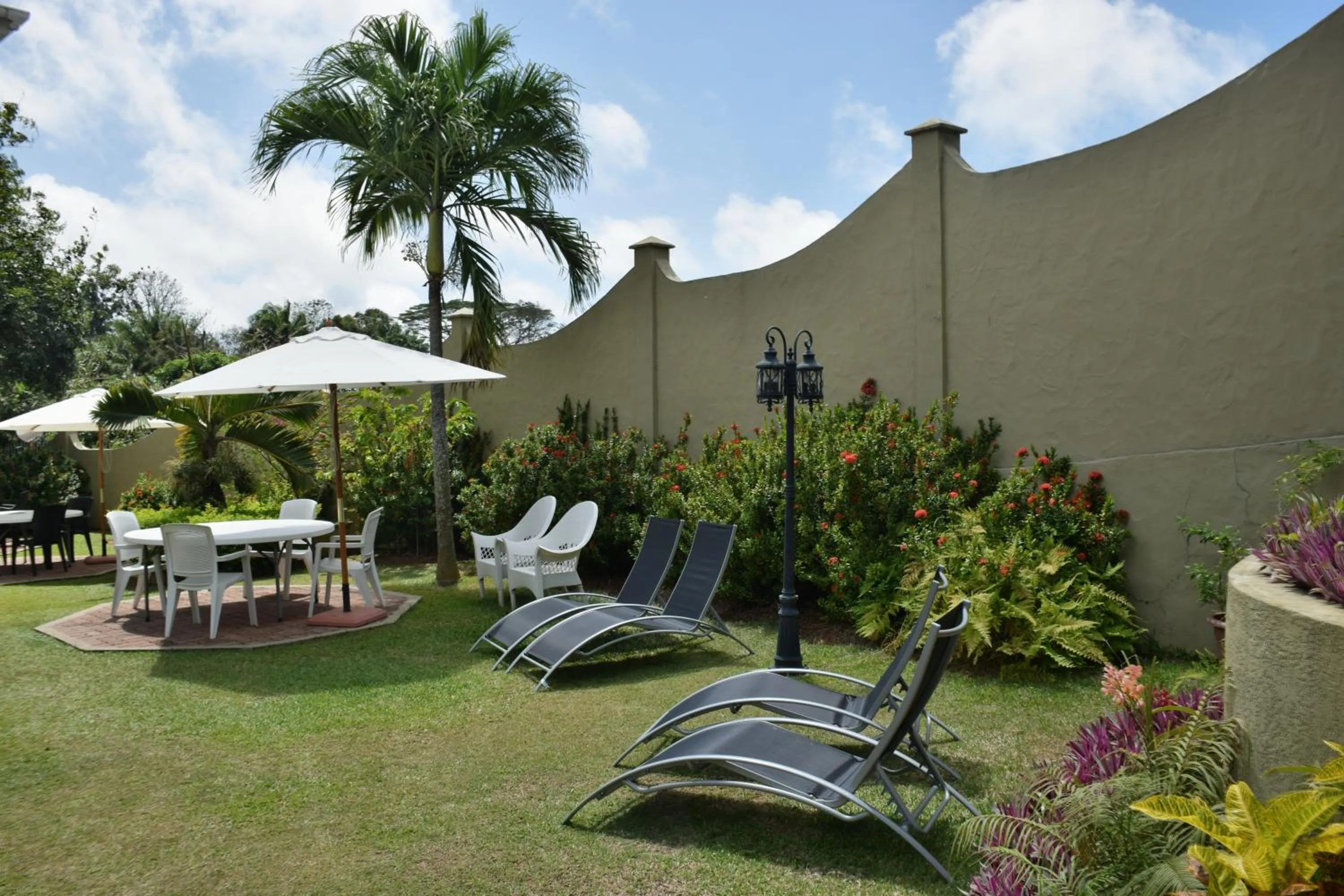 Garden in Bel Air Hotel