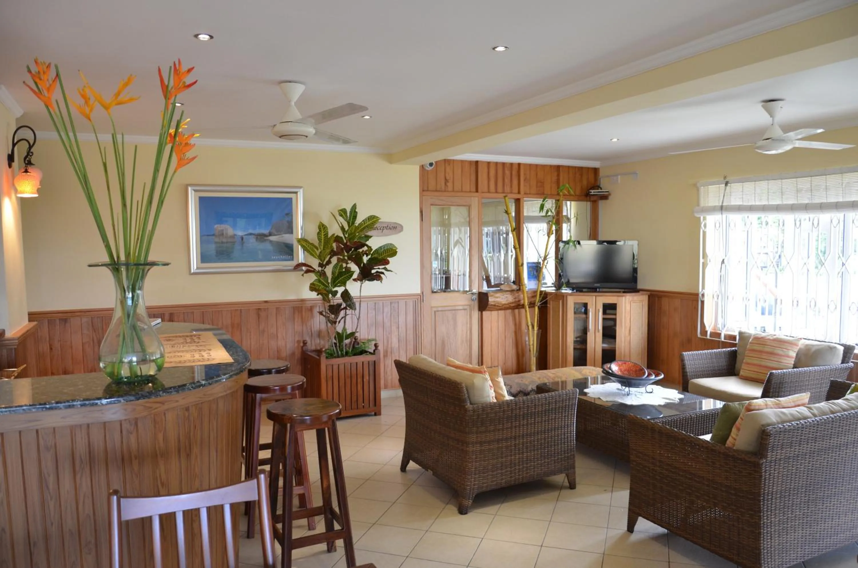 Lounge or bar in Bel Air Hotel