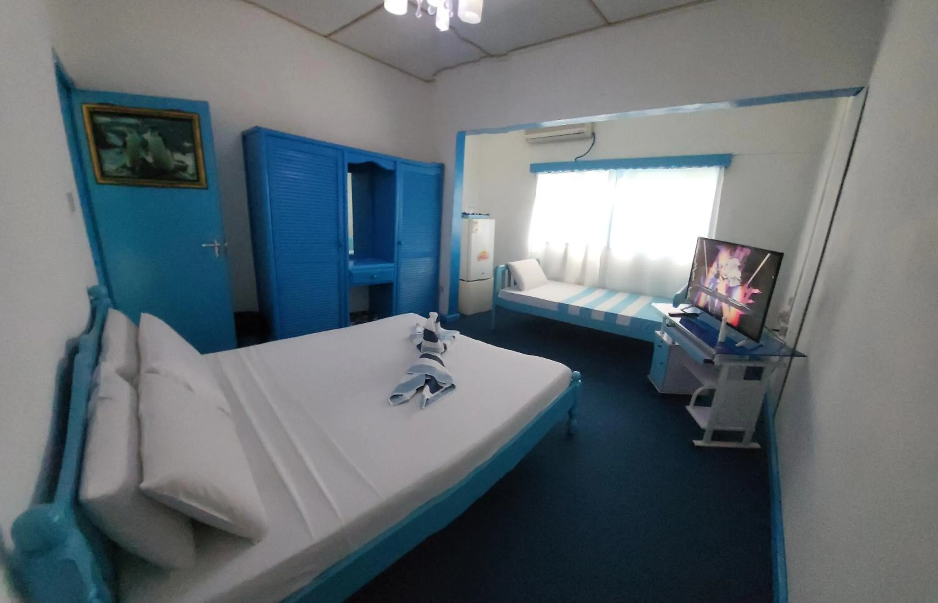 TV and multimedia, Bed in Le Chateau Bleu