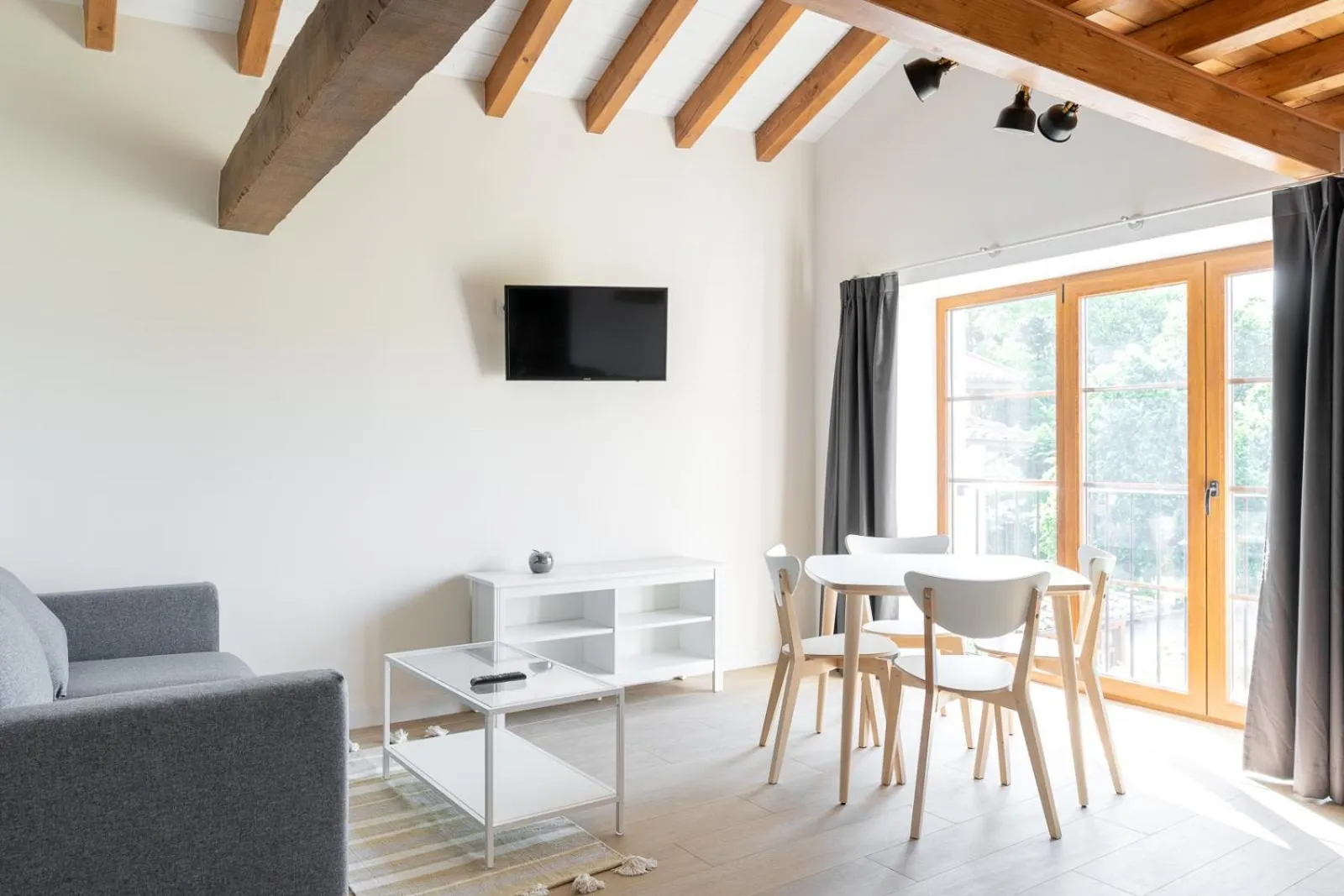 TV and multimedia in Jardines Villaverde