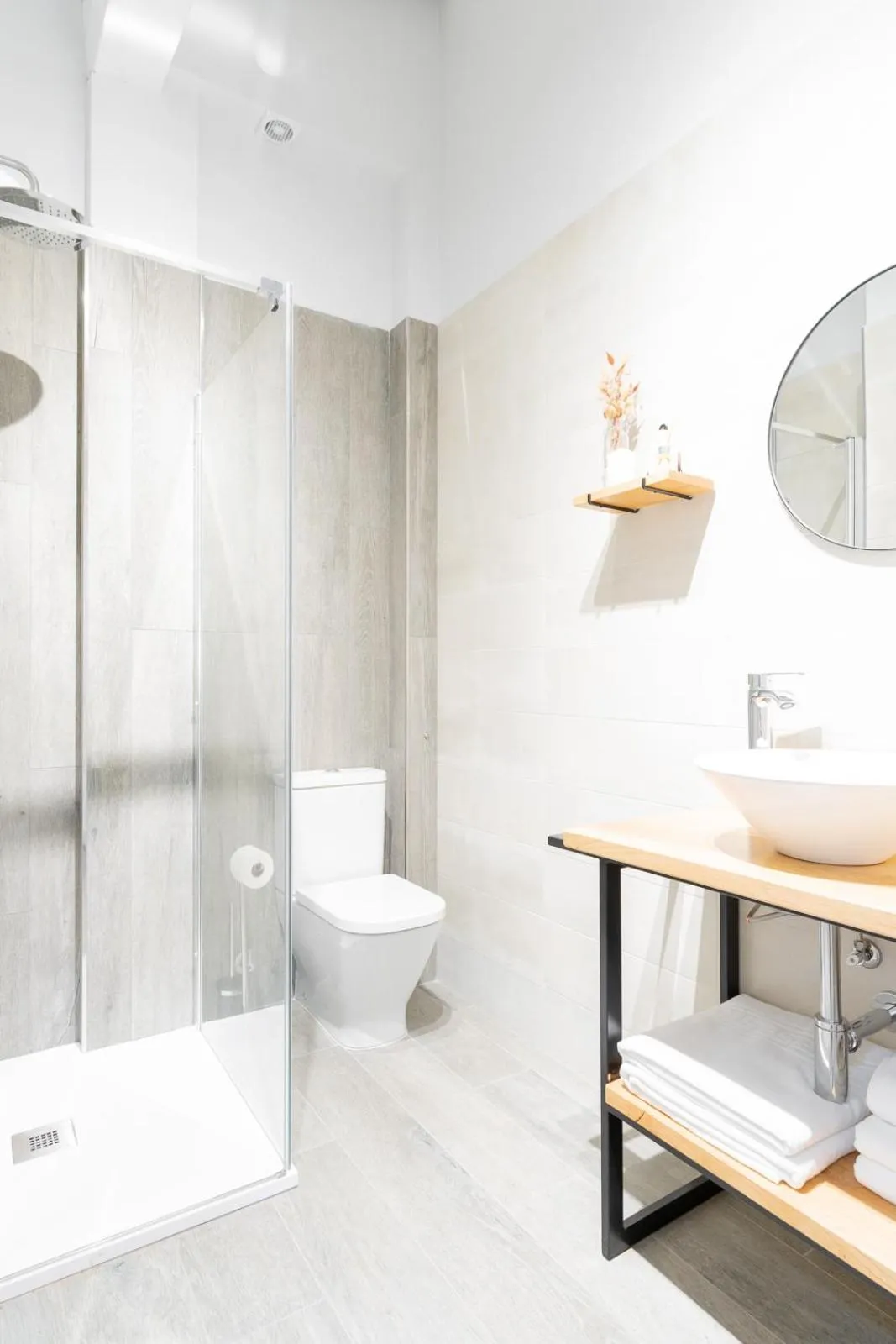 Bathroom in Jardines Villaverde