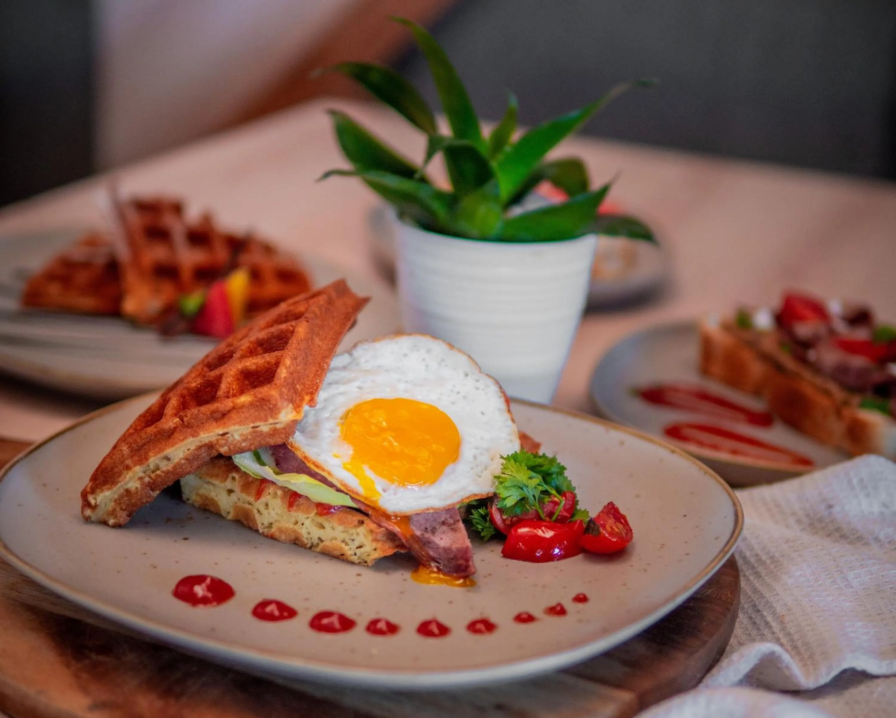 Food and drinks in Royal Regantris Trawangan