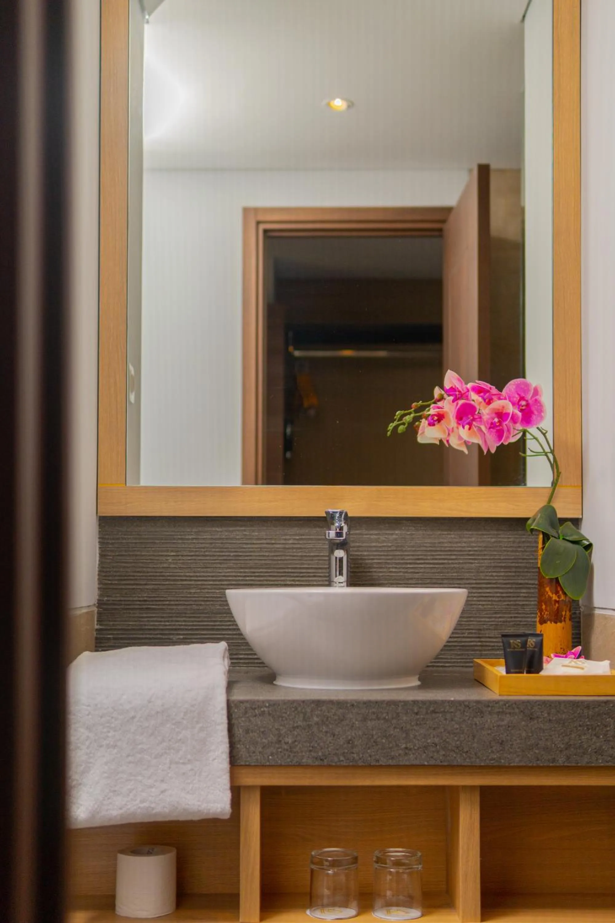 Bathroom in Royal Regantris Trawangan