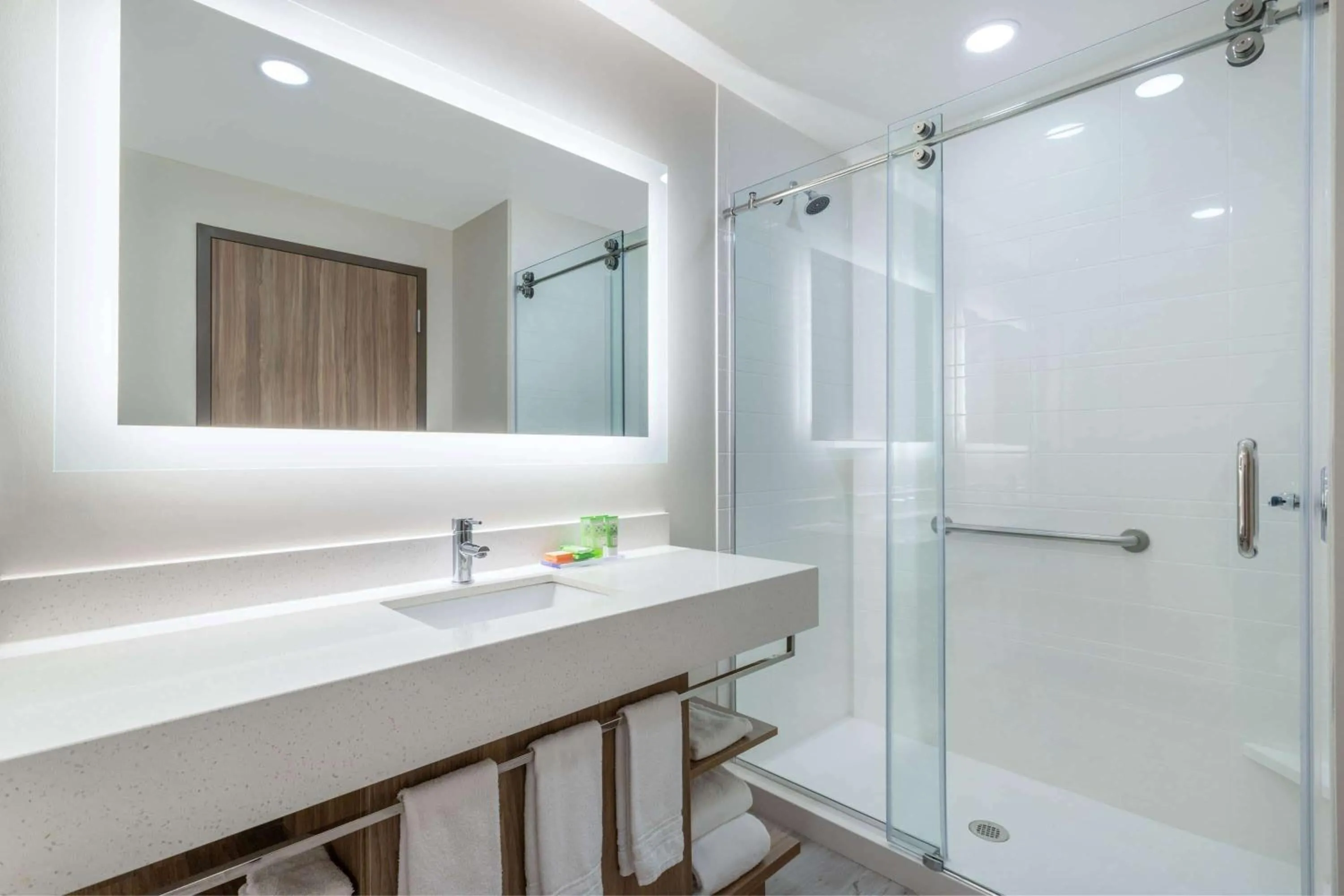 Bathroom in Wyndham Garden Orlando Airport - Free Airport Shuttle