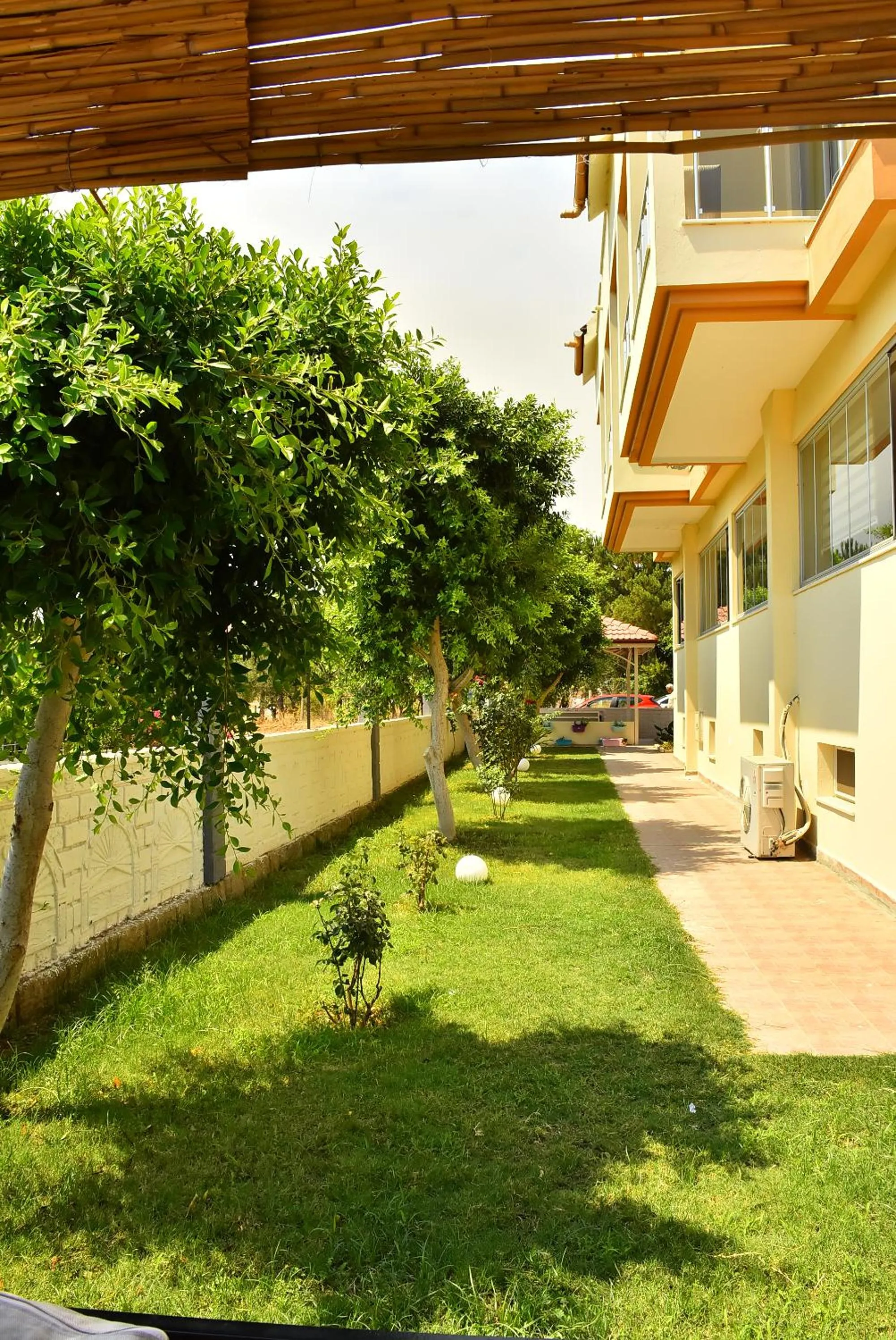Garden in Nora Suit Hotel