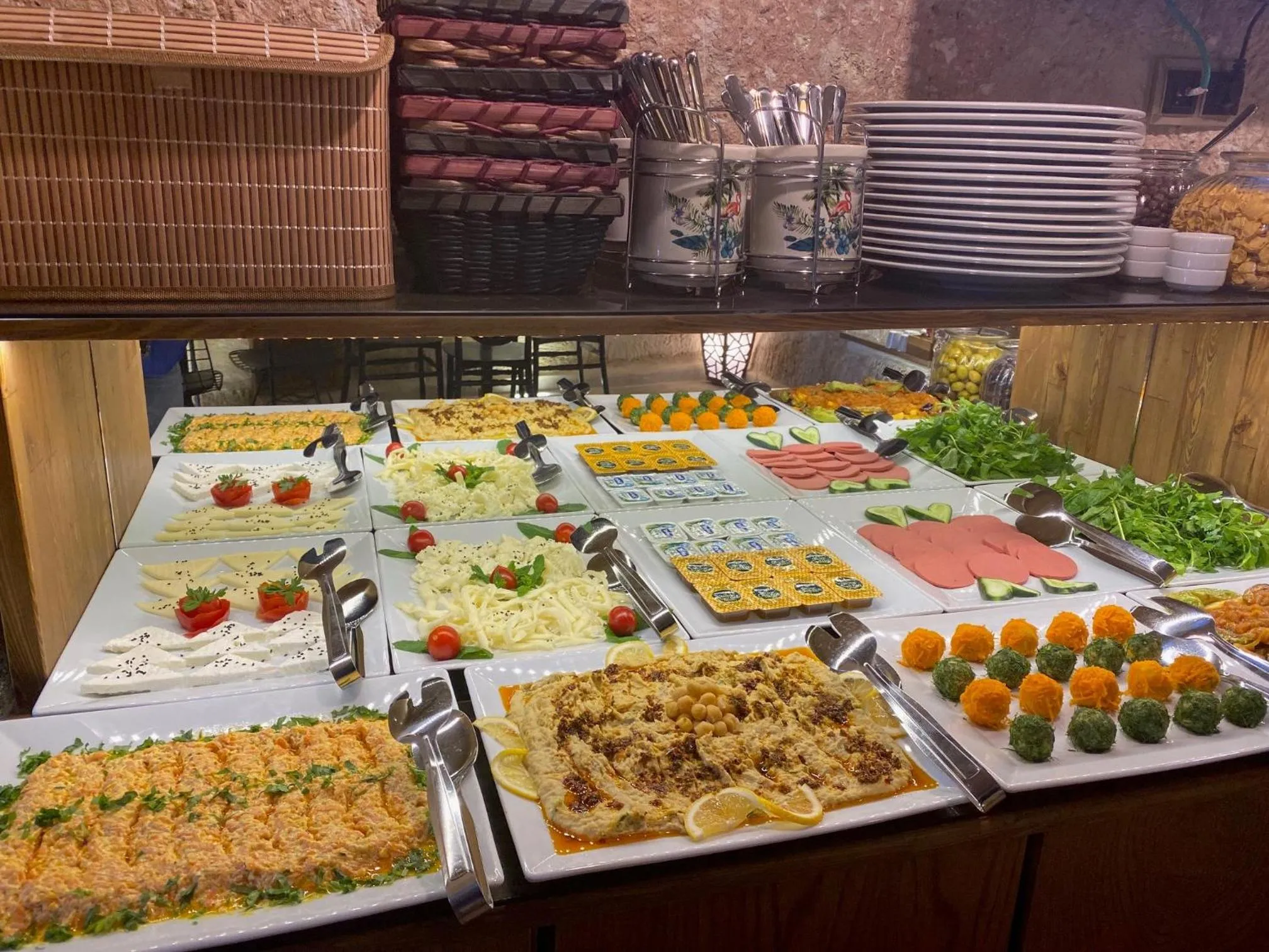 Food and drinks in Pegas Cave Suites