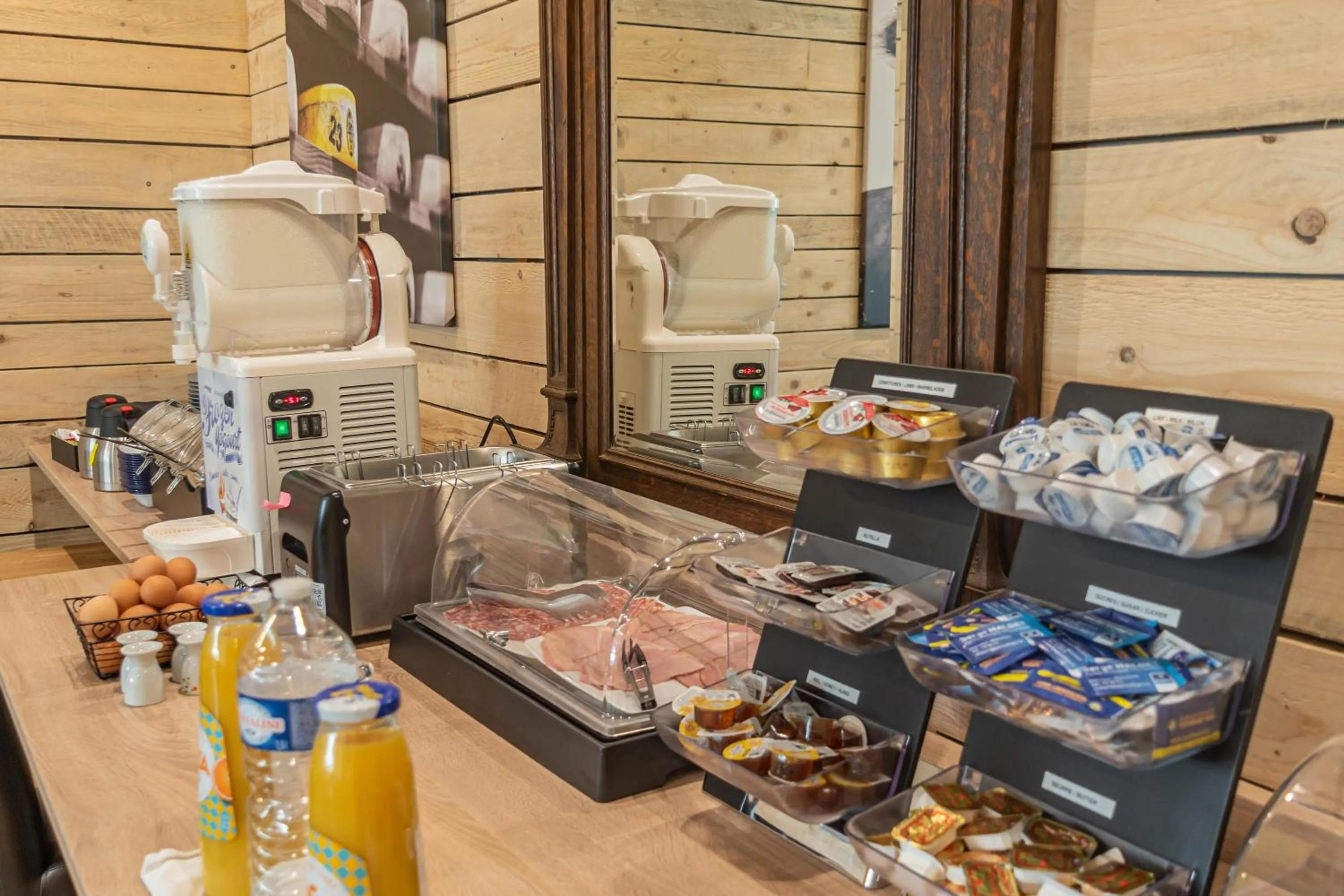 Breakfast in Esplanade Hotel