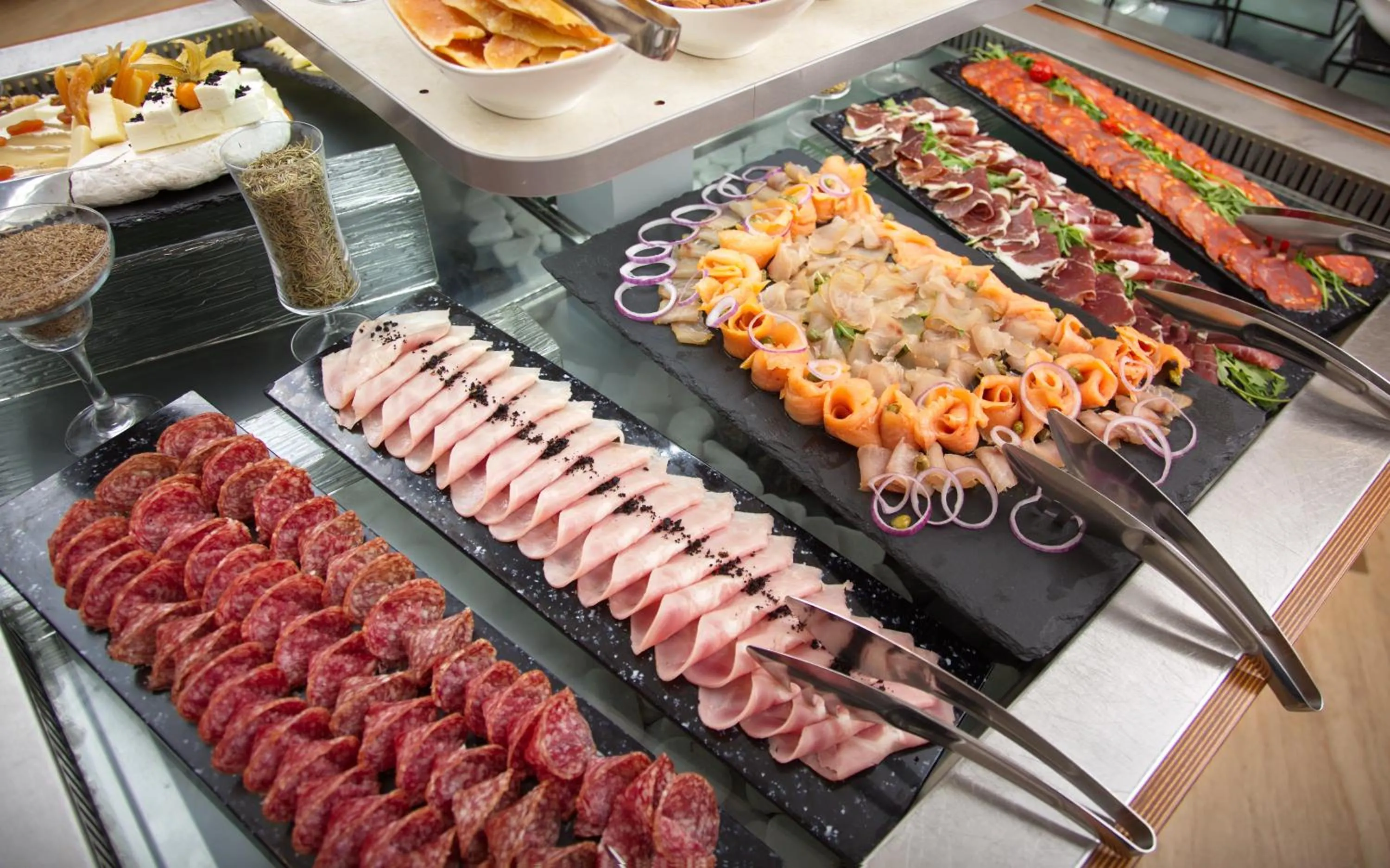 Restaurant/places to eat in Savoy Seychelles Resort & Spa