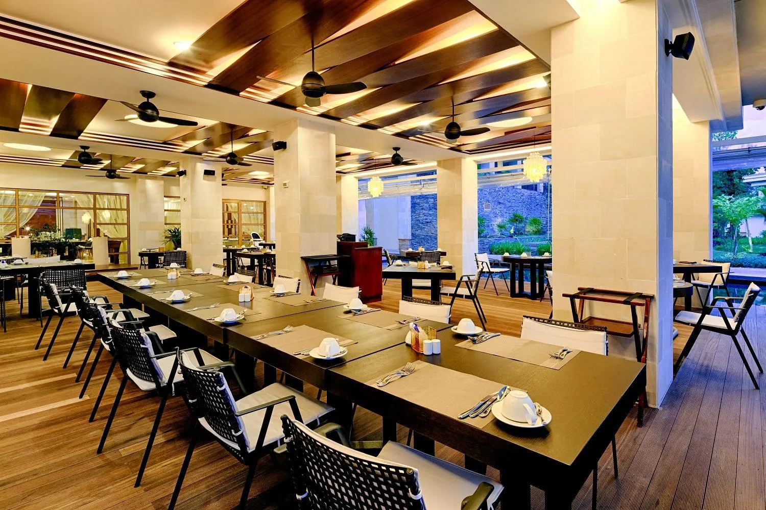 Restaurant/places to eat in Savoy Seychelles Resort & Spa