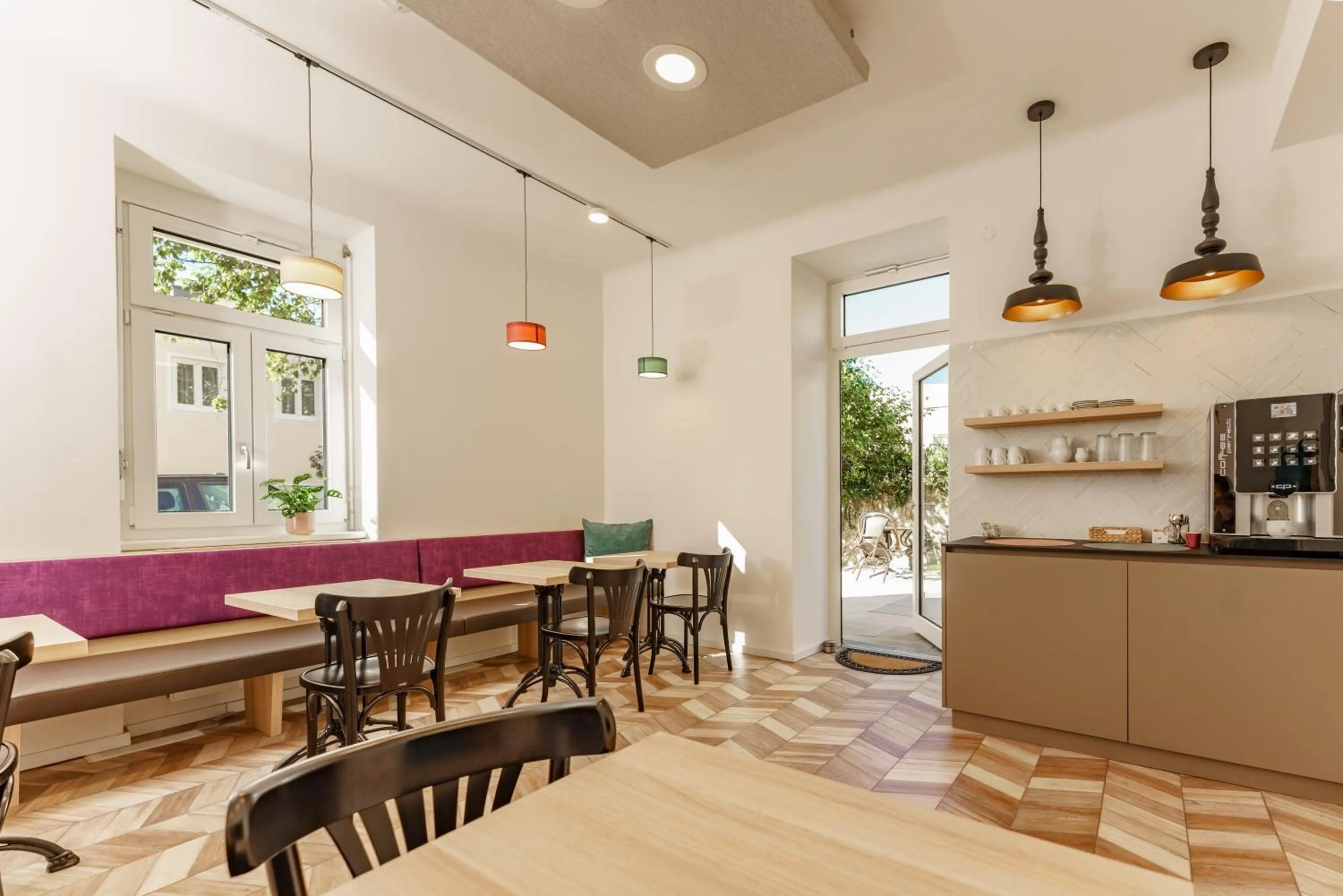 Breakfast in Villa Elisa