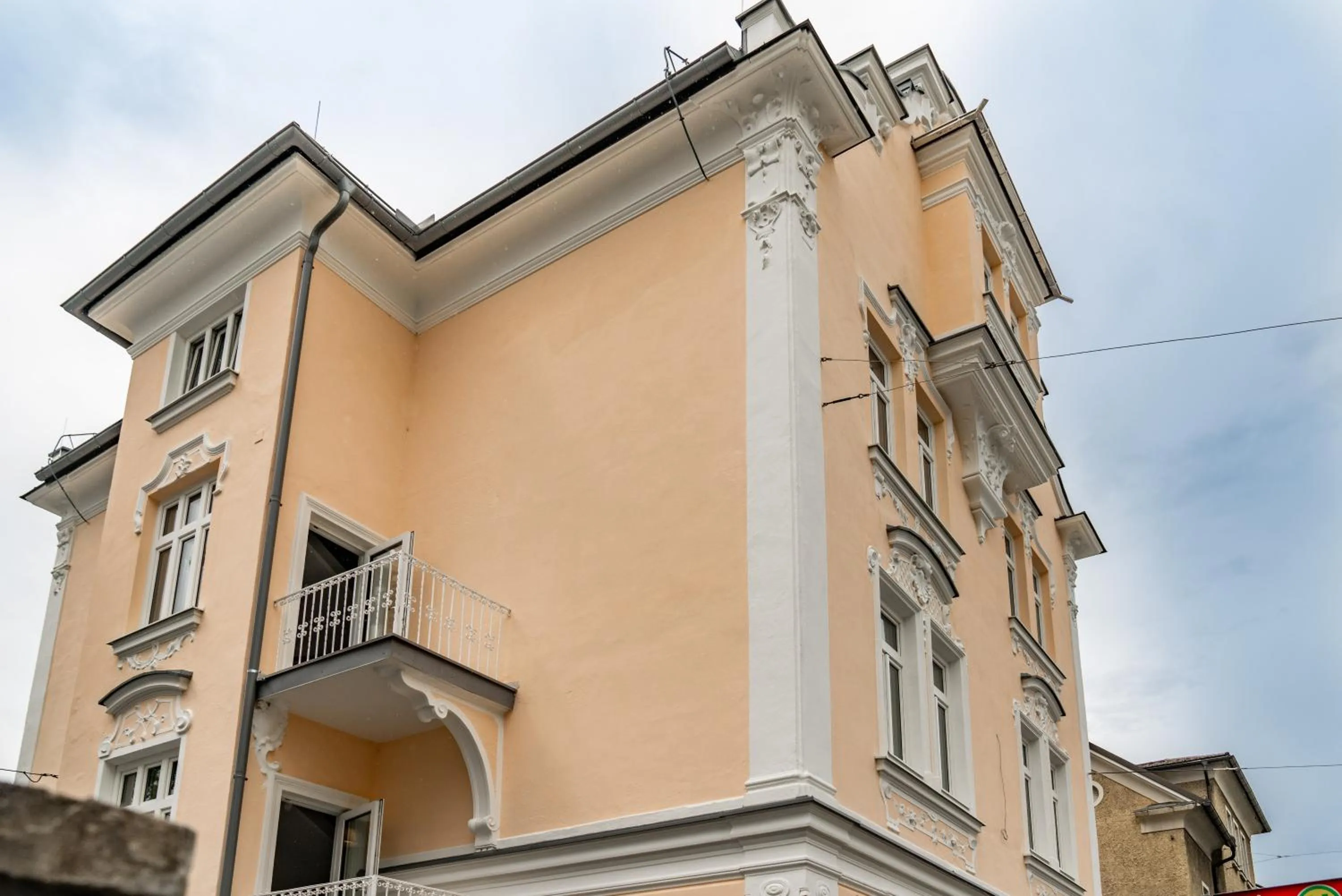 Property building in Villa Elisa