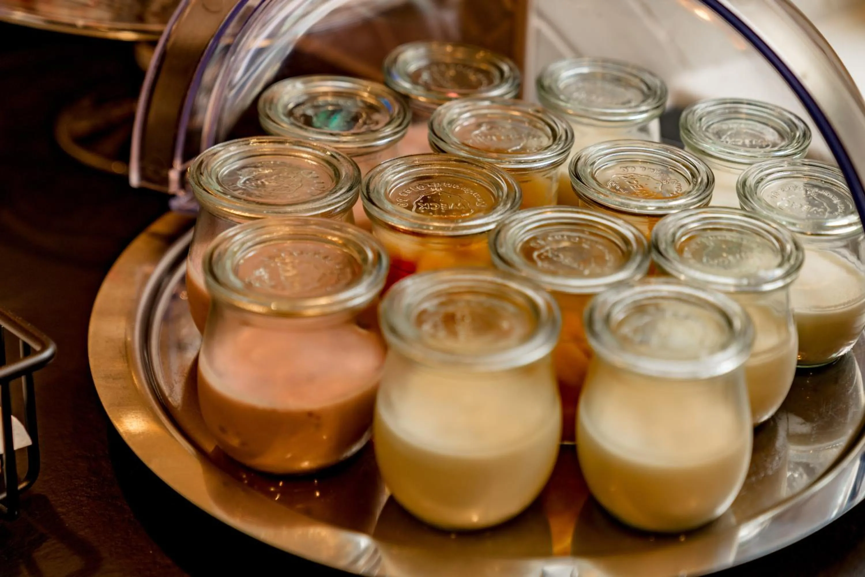 Buffet breakfast in Villa Elisa