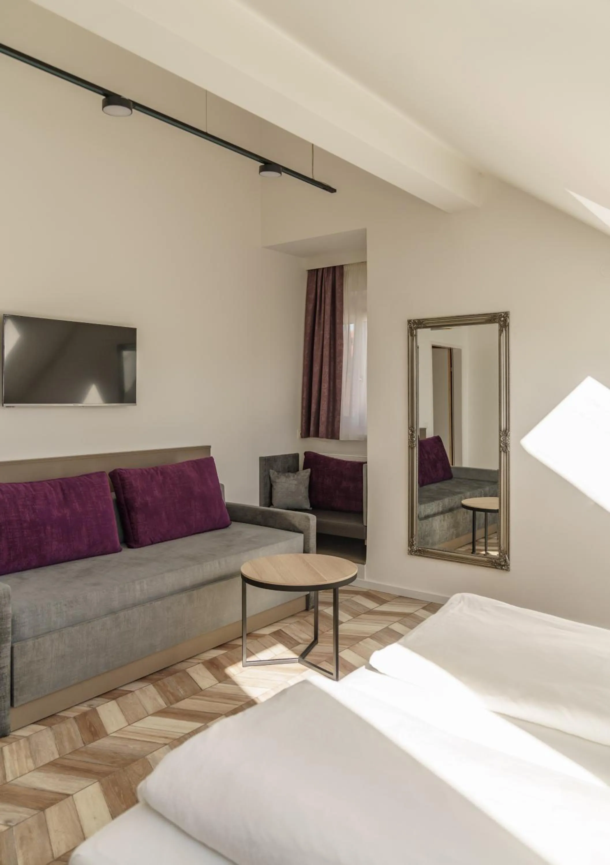 Photo of the whole room, Bed in Villa Elisa