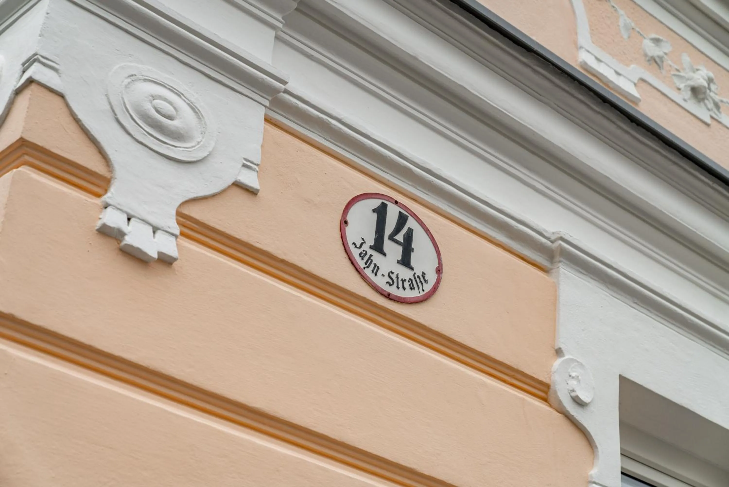 Property building in Villa Elisa