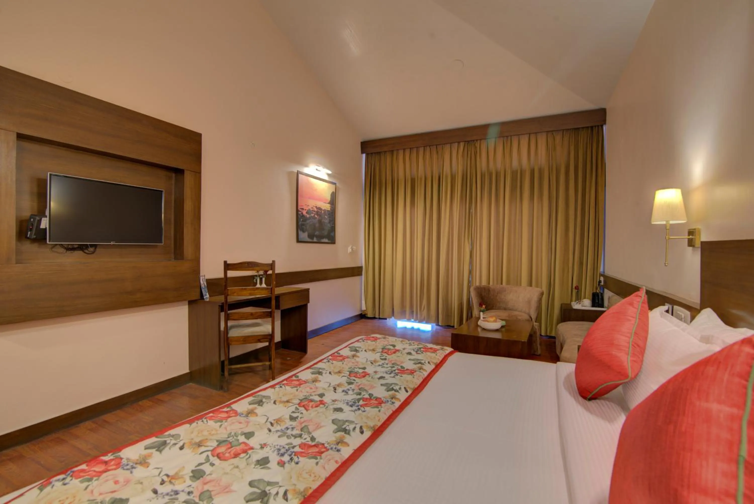Bedroom, Bed in Tarika Resort & Spa , Chail