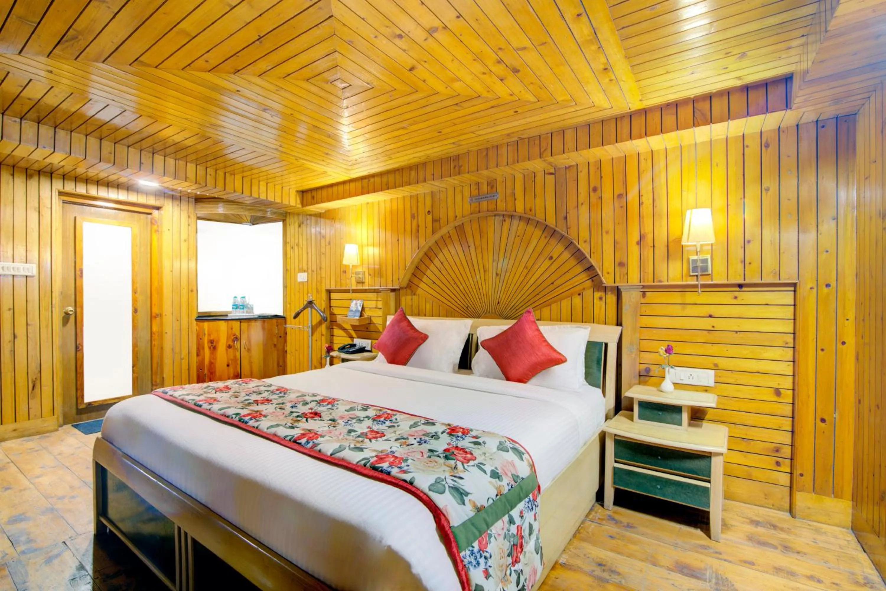 Bedroom, Bed in Tarika Resort & Spa , Chail