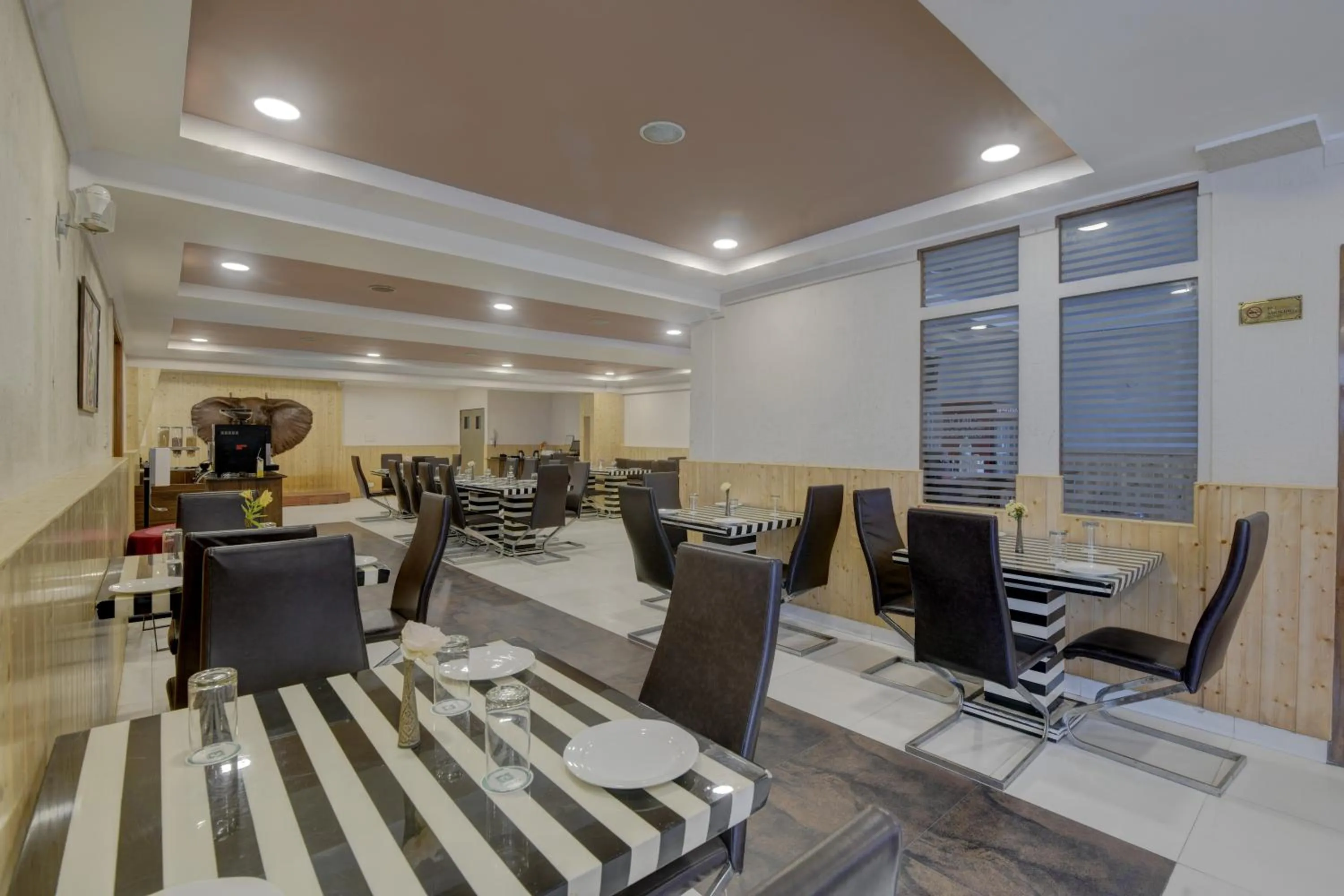 Restaurant/places to eat in Tarika Resort & Spa , Chail