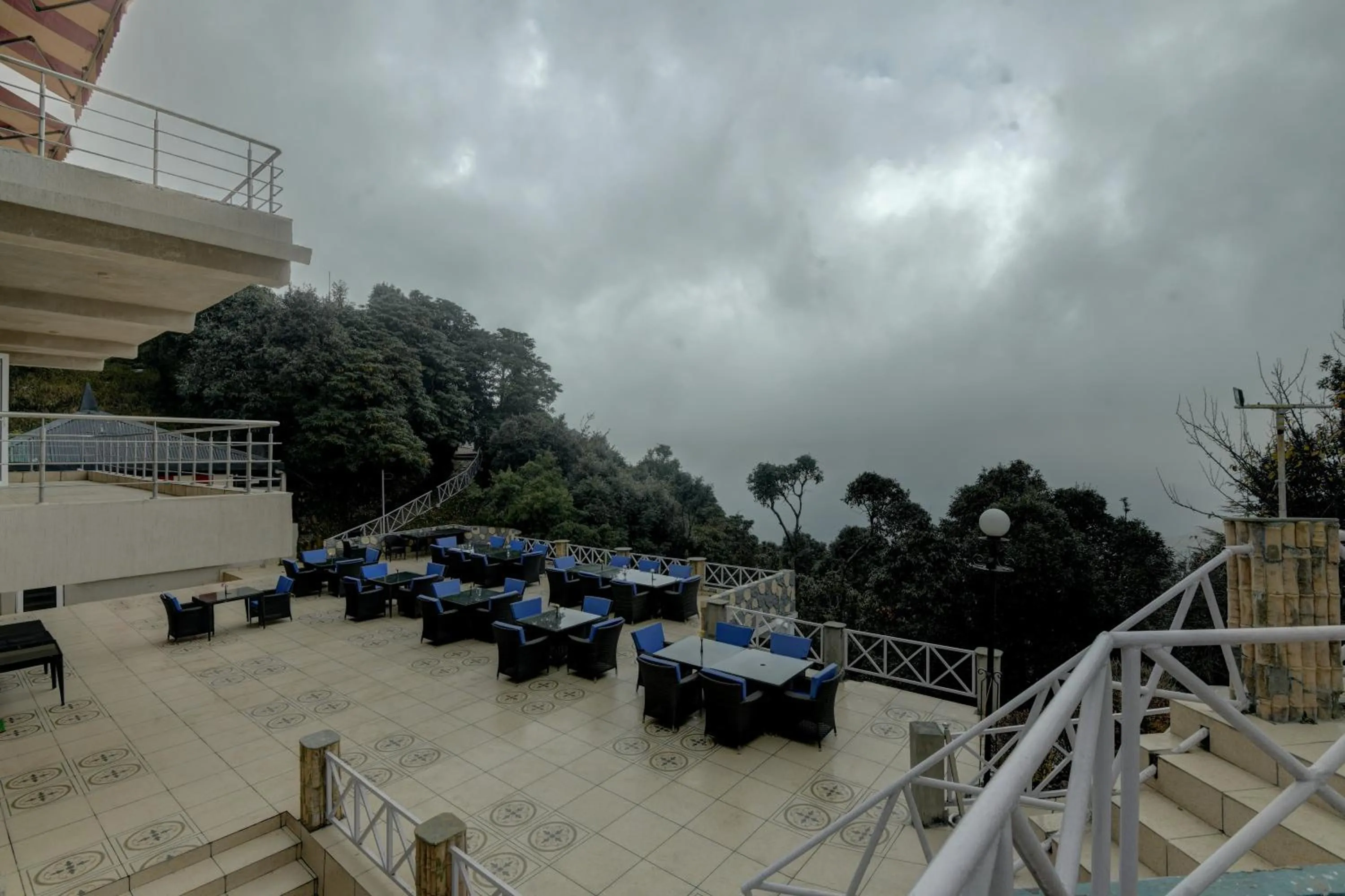 Restaurant/places to eat in Tarika Resort & Spa , Chail