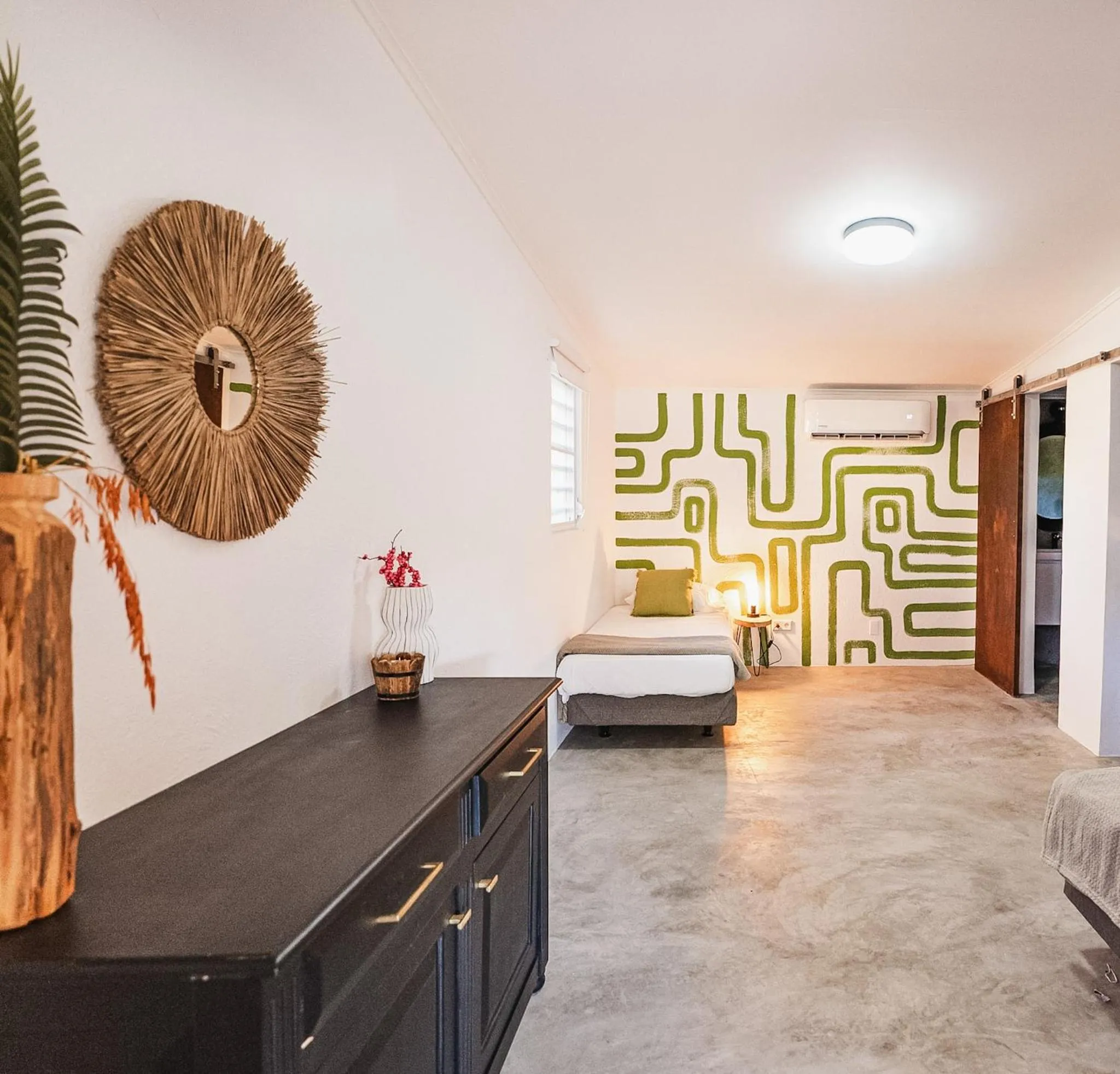 Bed in Landhuis Daniel - Plantation House