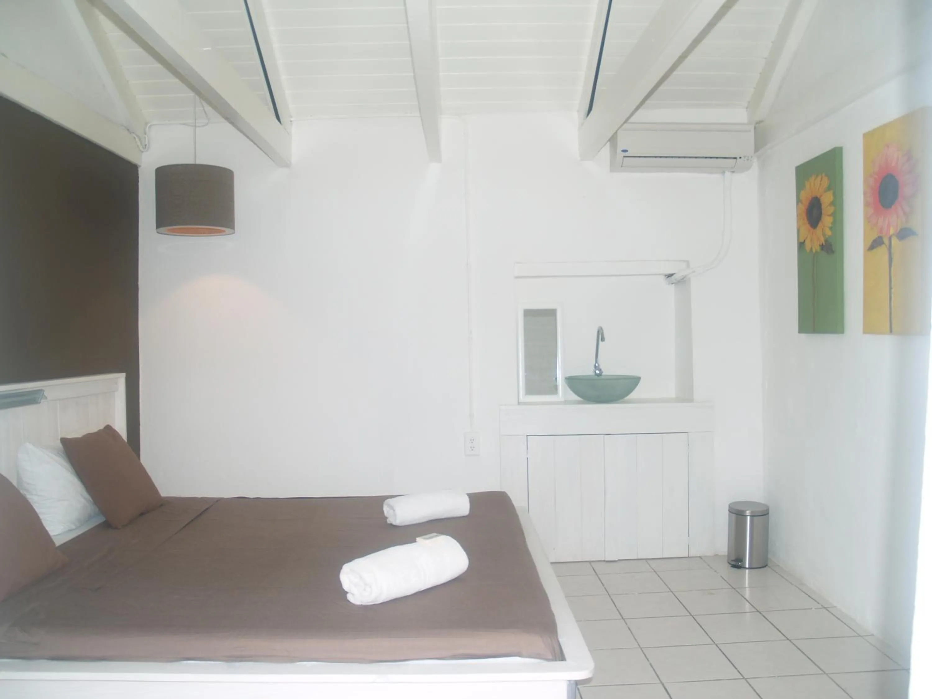 Bed in Landhuis Daniel - Plantation House