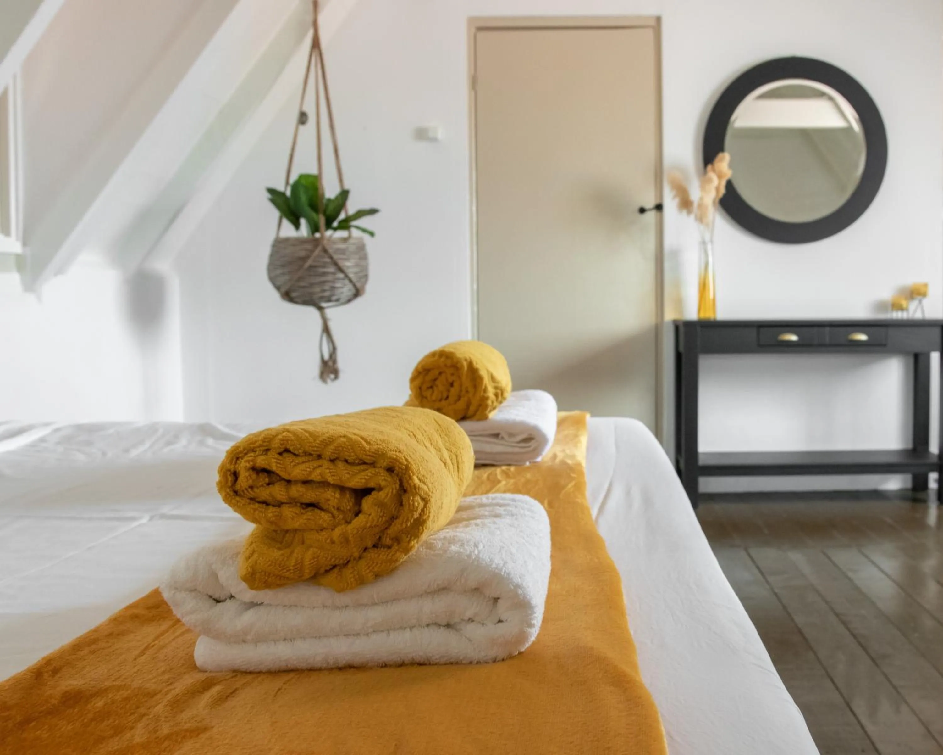 Bed in Landhuis Daniel - Plantation House