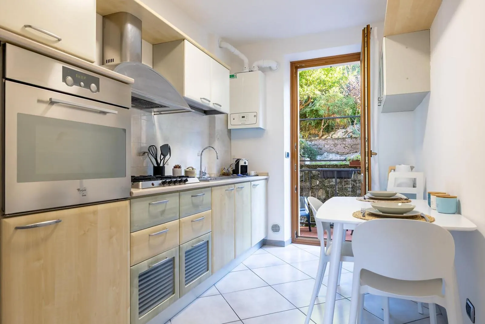 Communal kitchen in Appartamento Al Forte e Appartamento Orizzonte59