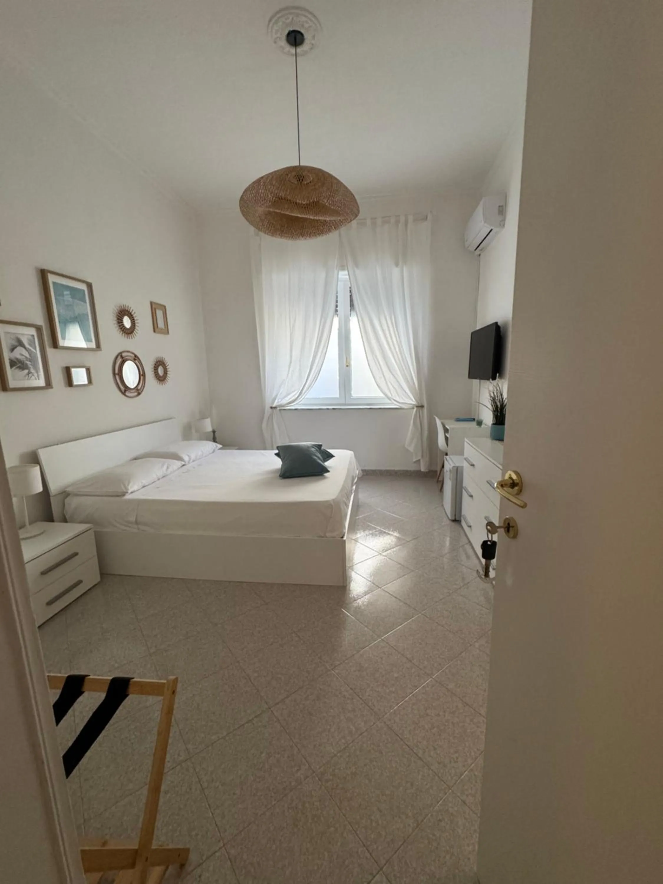 Bed in A Due Passi dal Mare B&B