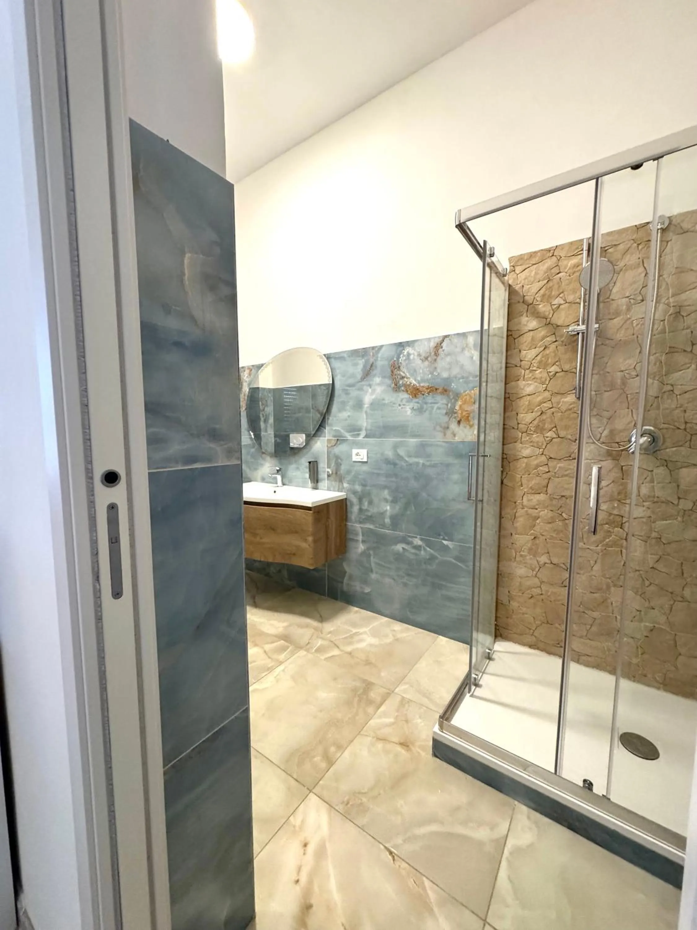 A Due Passi dal Mare B&B