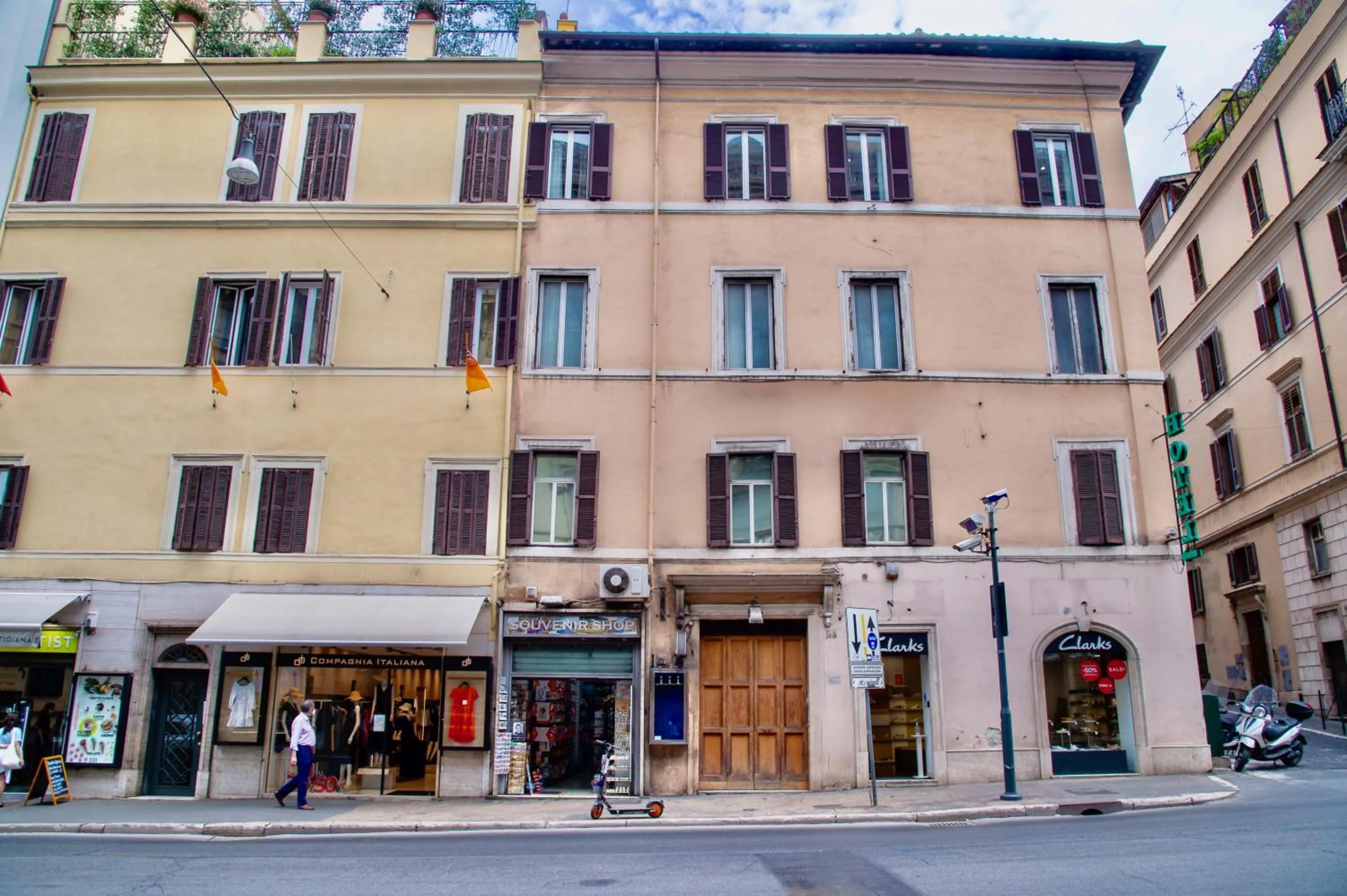 Property building in AD Suites Tritone