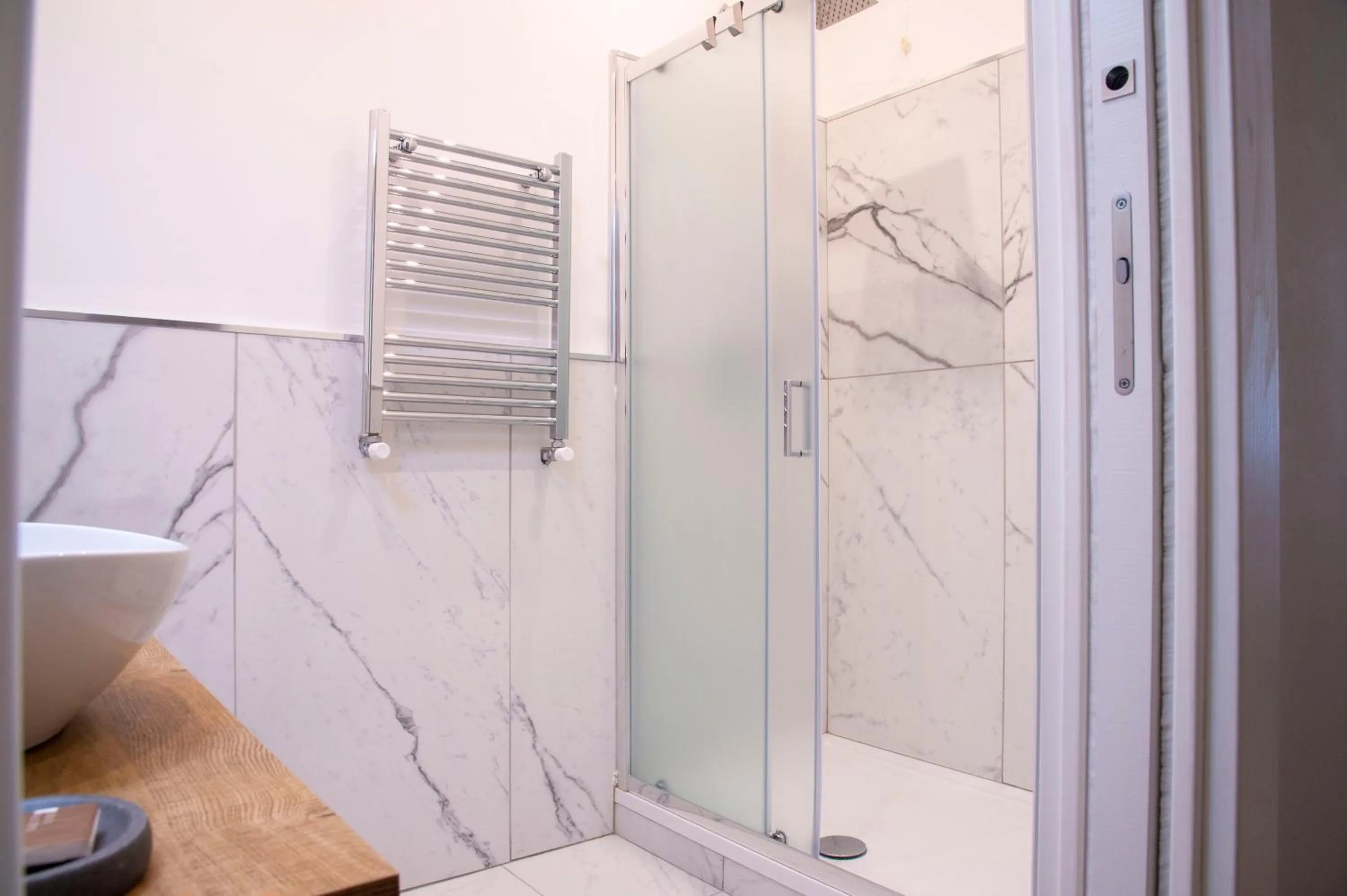 Shower in AD Suites Tritone
