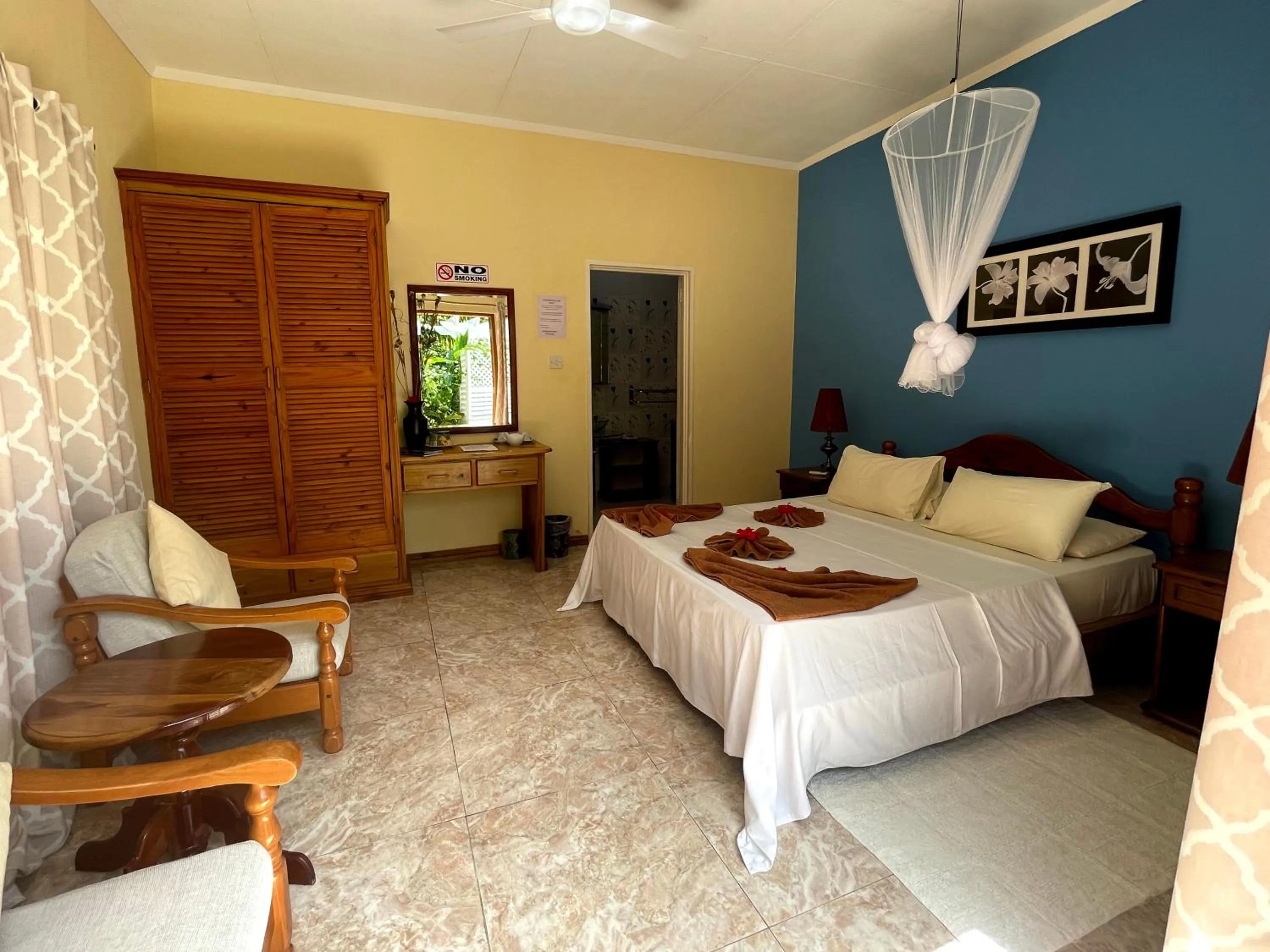 Bed in Villa Rafia