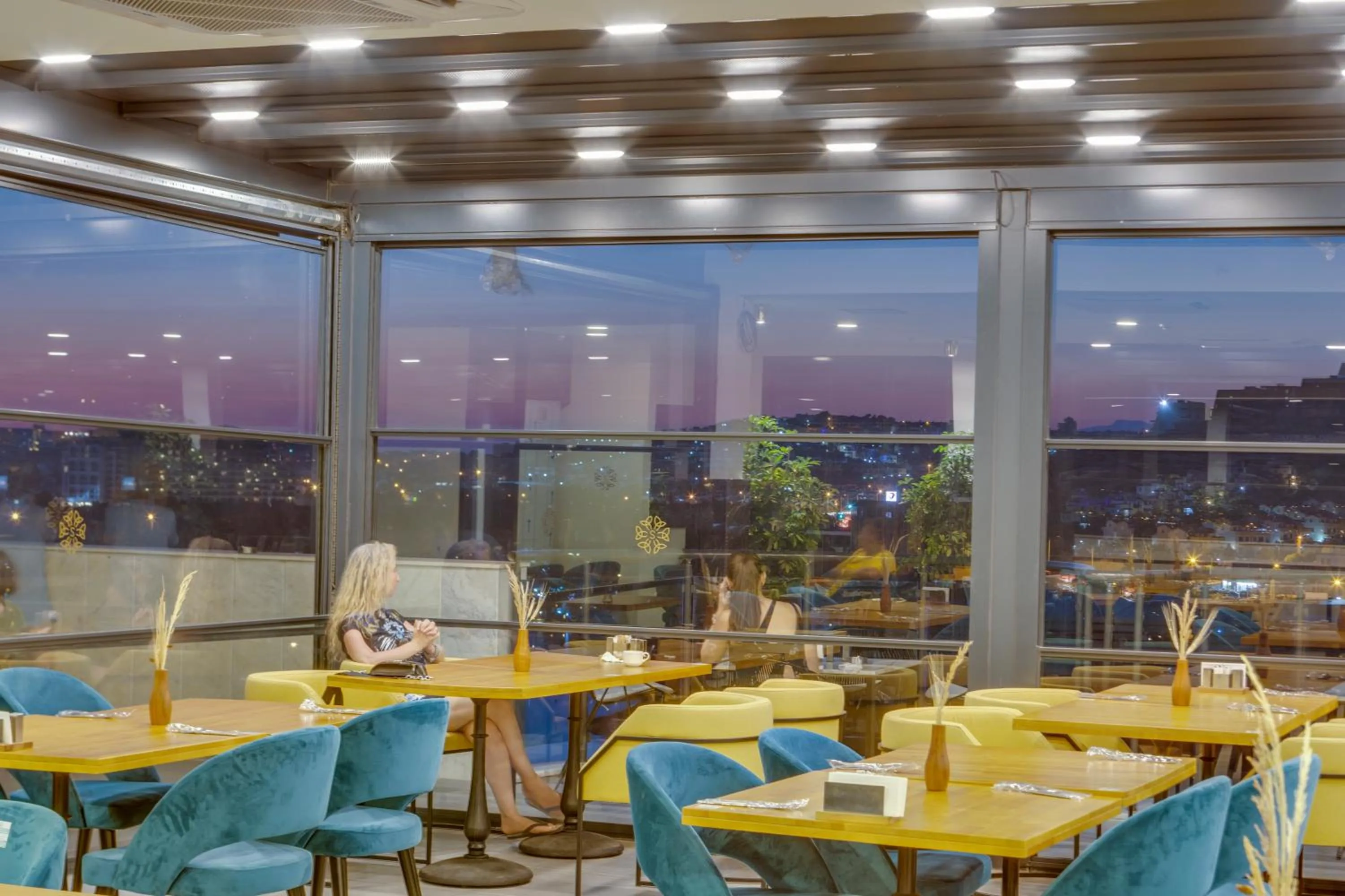 Restaurant/places to eat in Signature Blue Resort Kuşadası