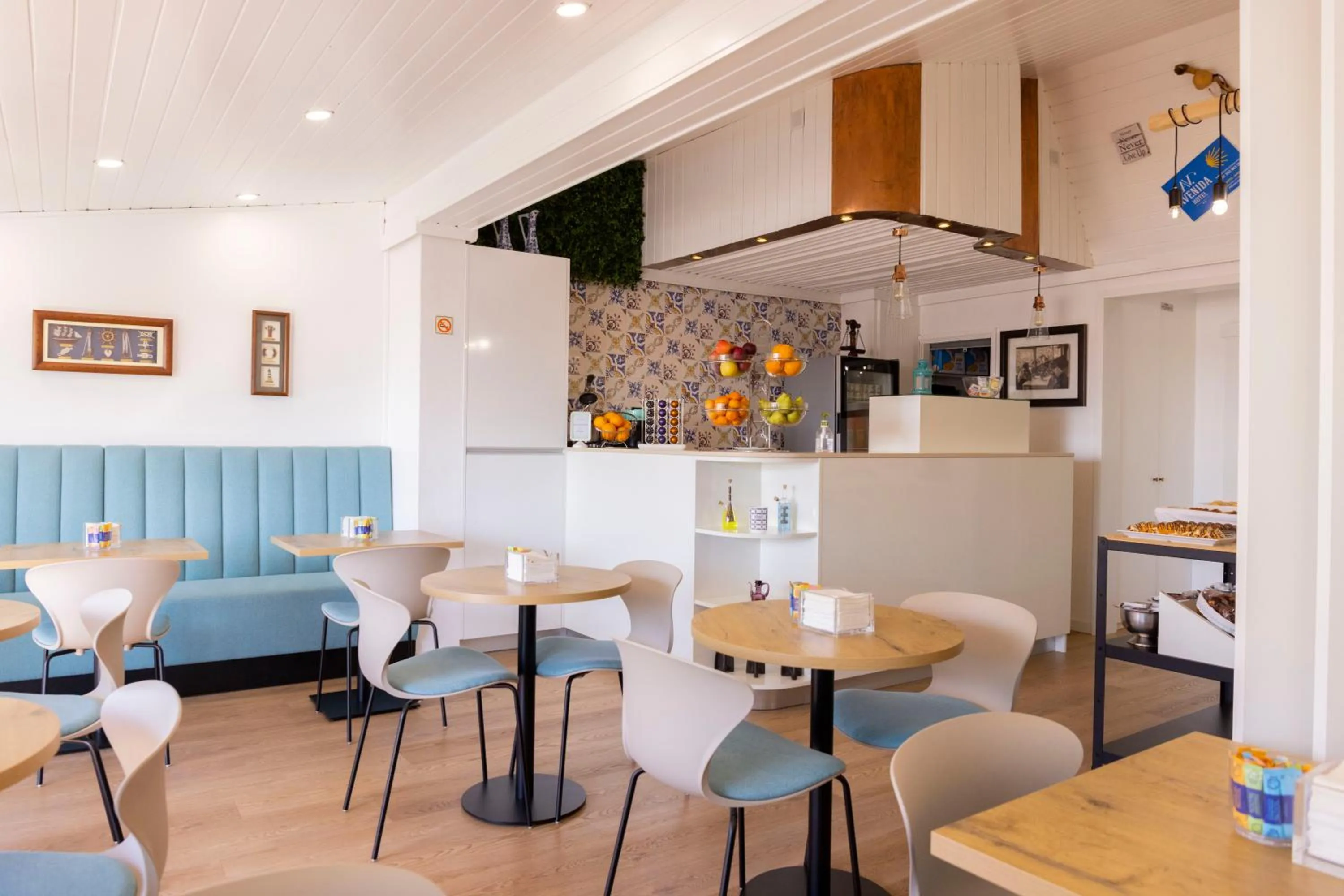 Breakfast in Hotel Avenida